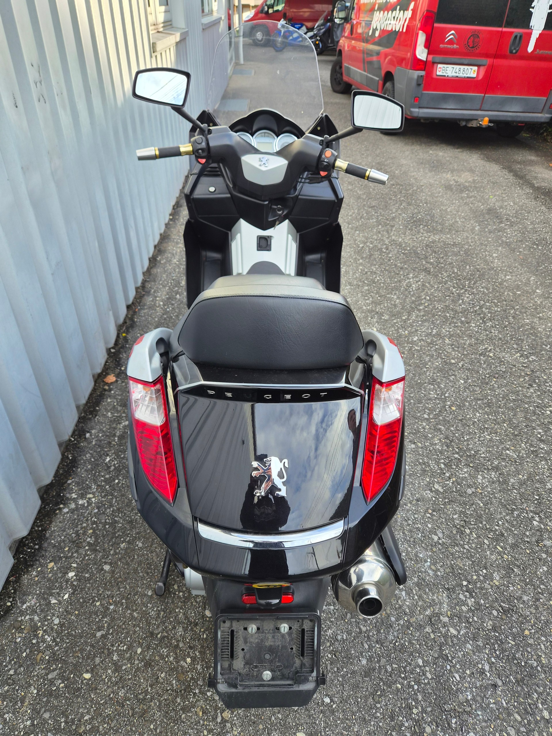 PEUGEOT Satelis 400 Premium-image-6