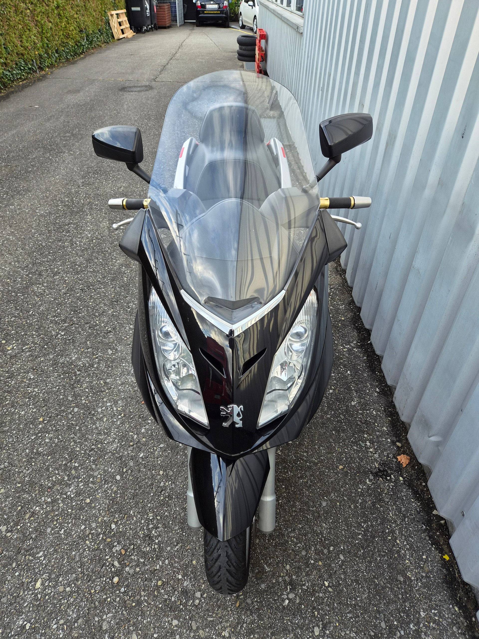 PEUGEOT Satelis 400 Premium-image-3