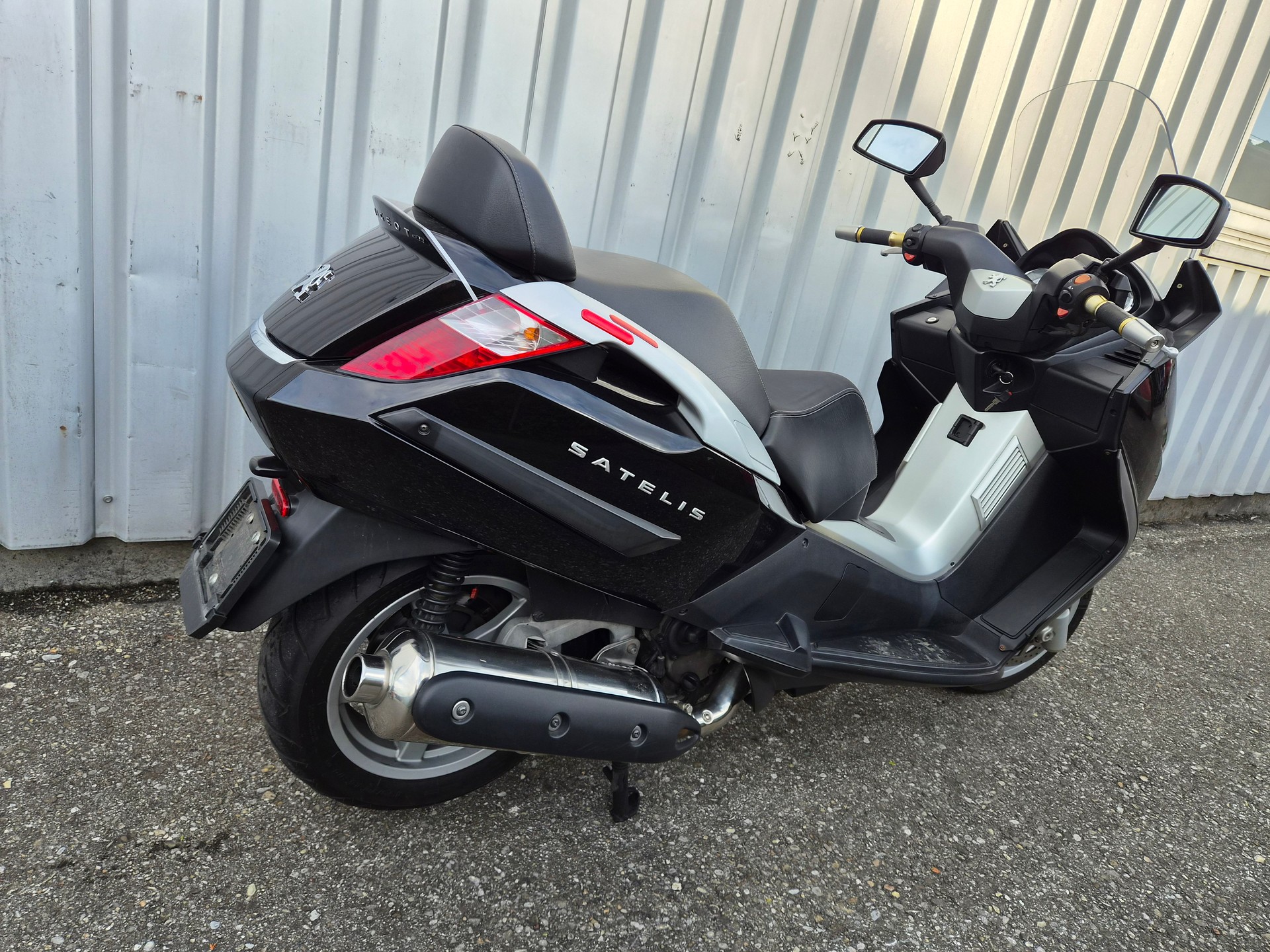 PEUGEOT Satelis 400 Premium-image-4