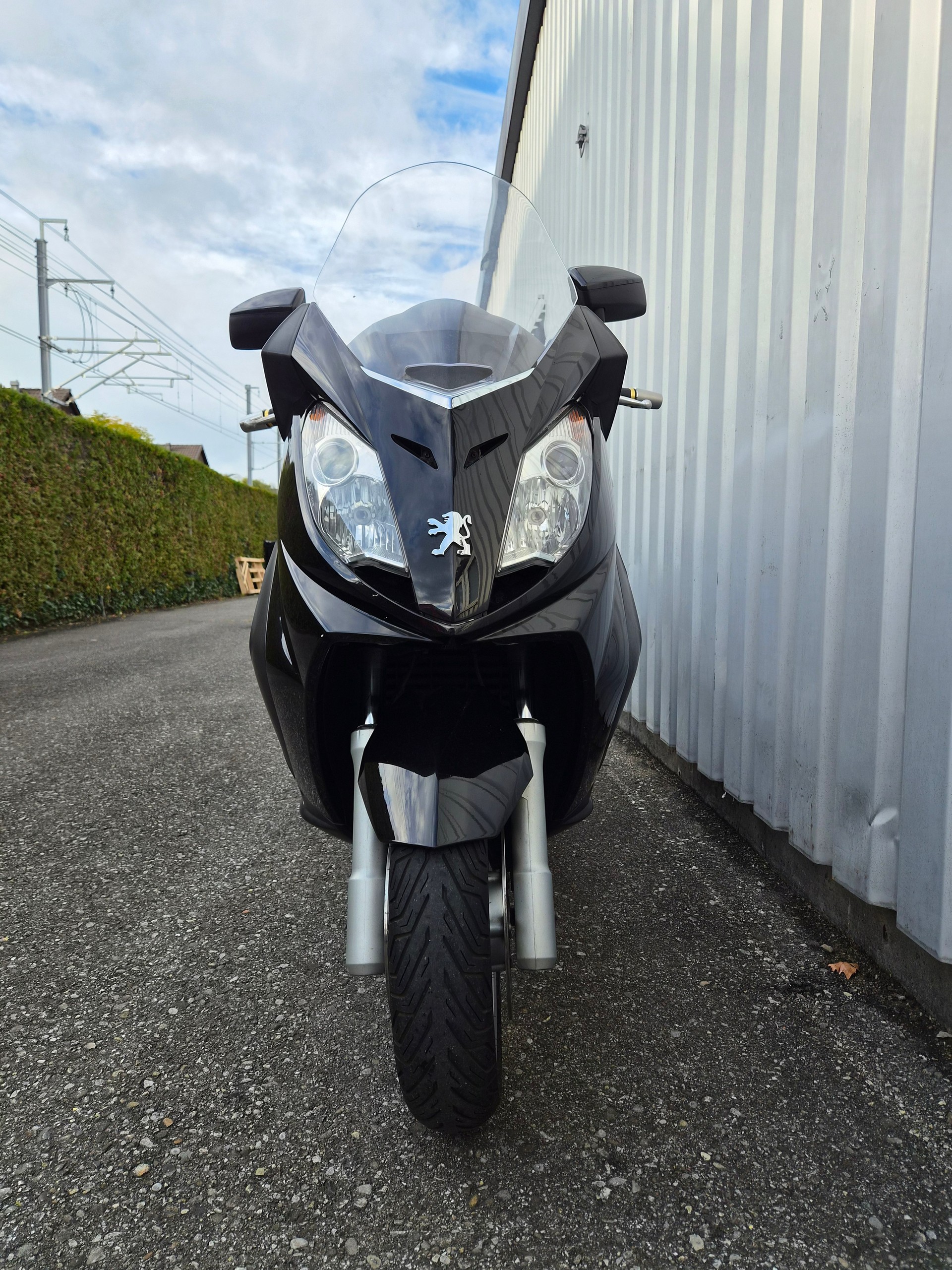 PEUGEOT Satelis 400 Premium-image-2