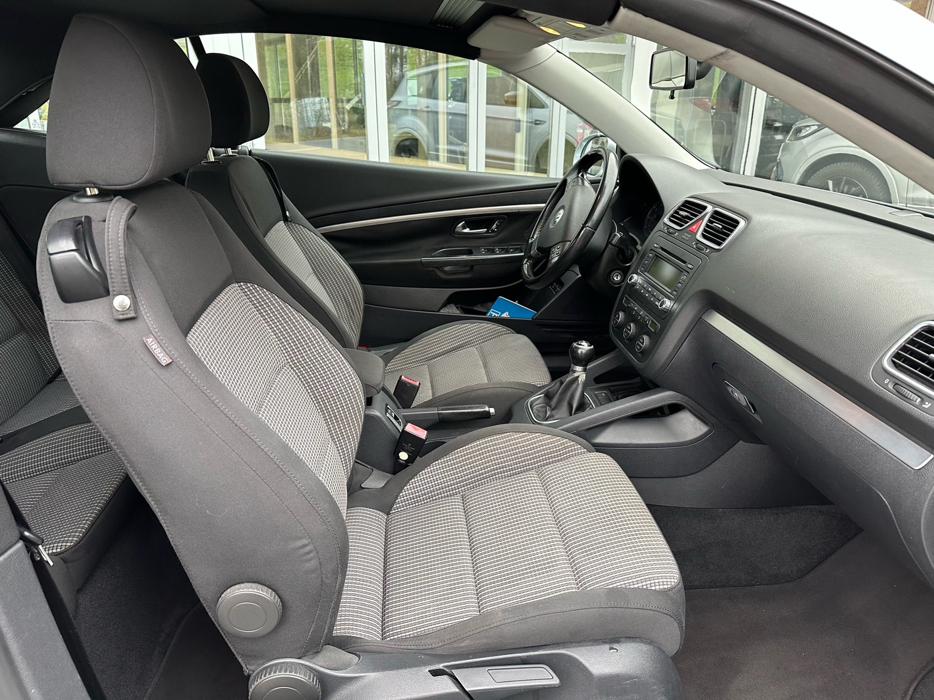 VW Eos 2.0 FSI-image-6