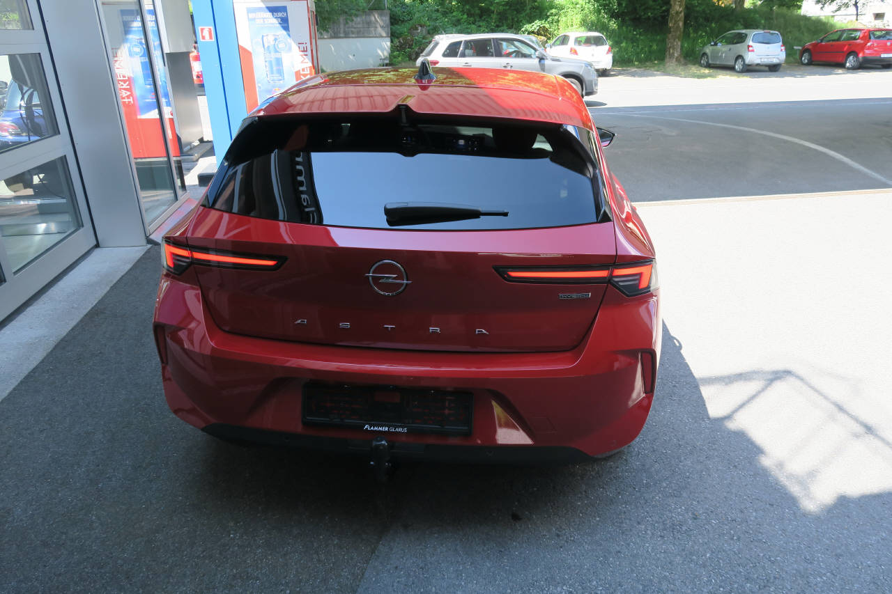 OPEL Astra 1.6 T PHEV 180 Swiss-showroom-element-2