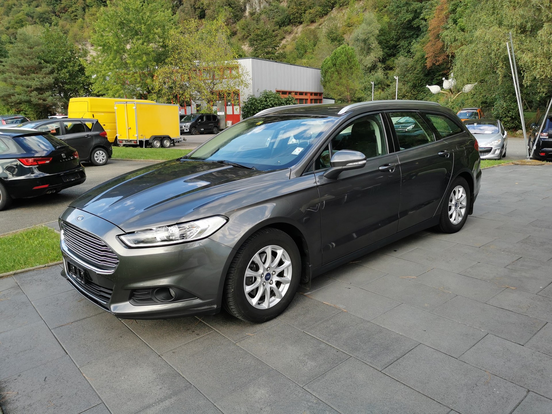 FORD Mondeo 2.0 TDCi Trend PowerShift-image-12