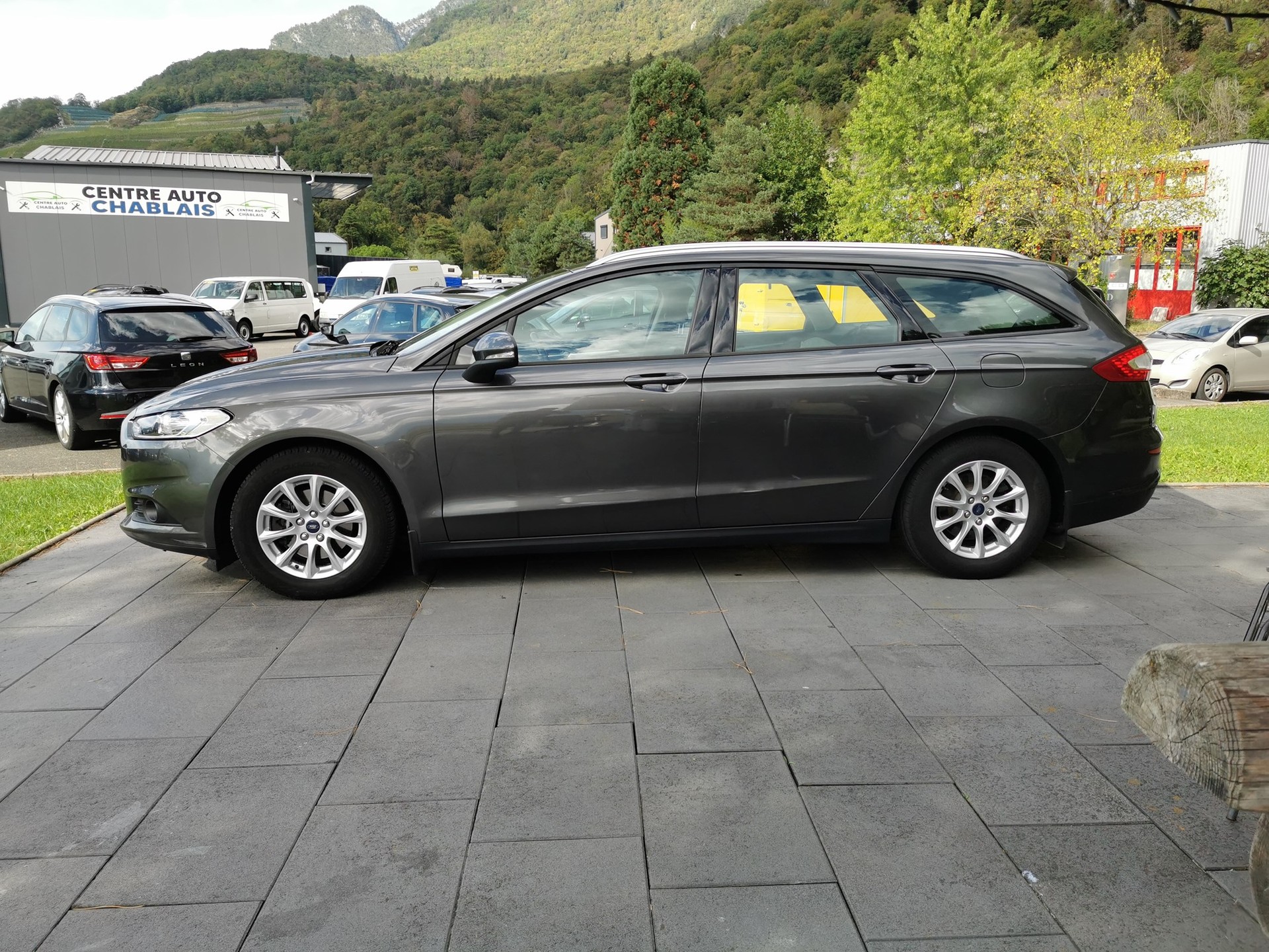 FORD Mondeo 2.0 TDCi Trend PowerShift-image-10