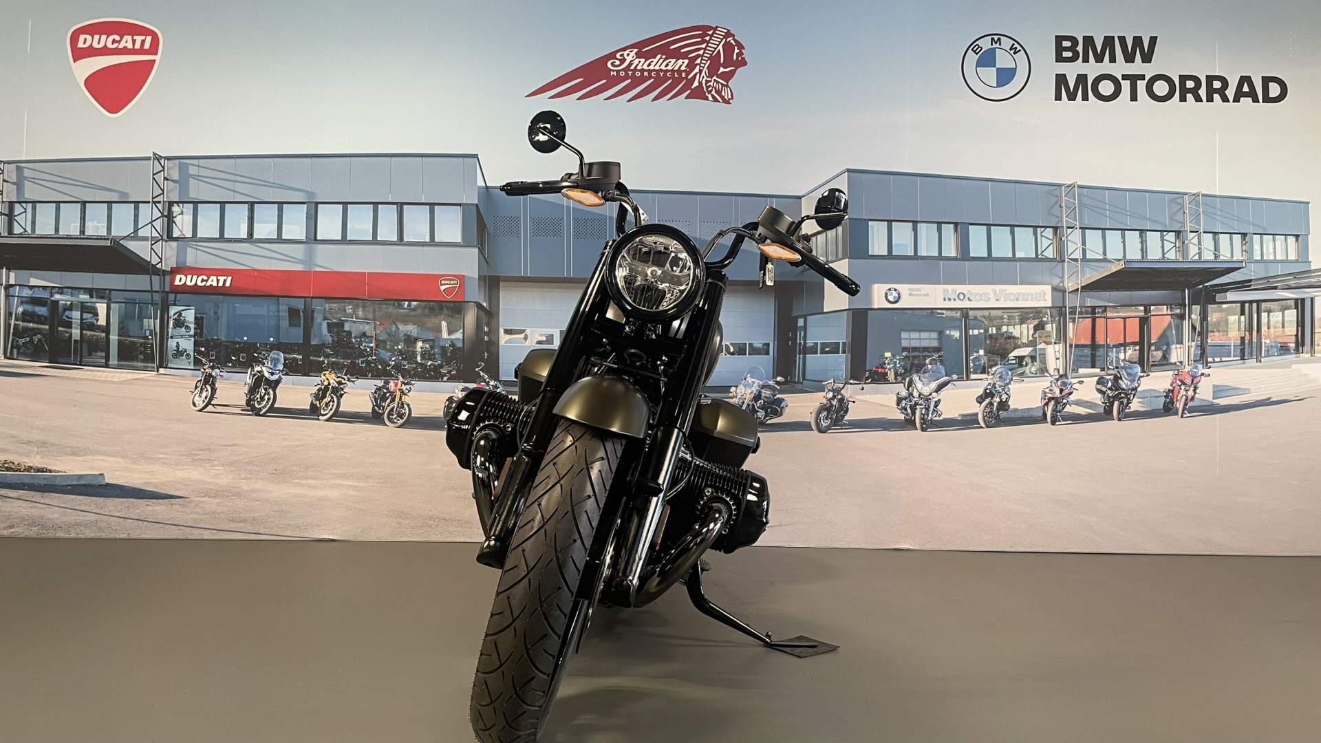 BMW R 18 Roctane Prime de 10'000CHF Leasing à partir de 2.9%-image-1