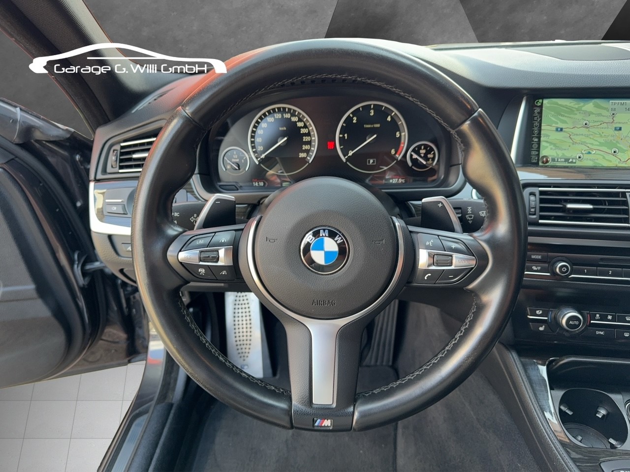 BMW M550d Touring xDrive Steptronic-image-9