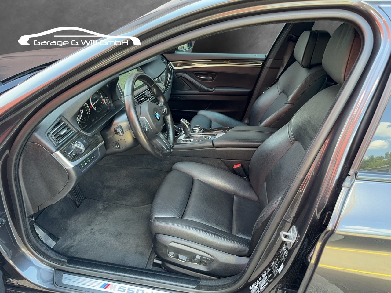 BMW M550d Touring xDrive Steptronic-image-8
