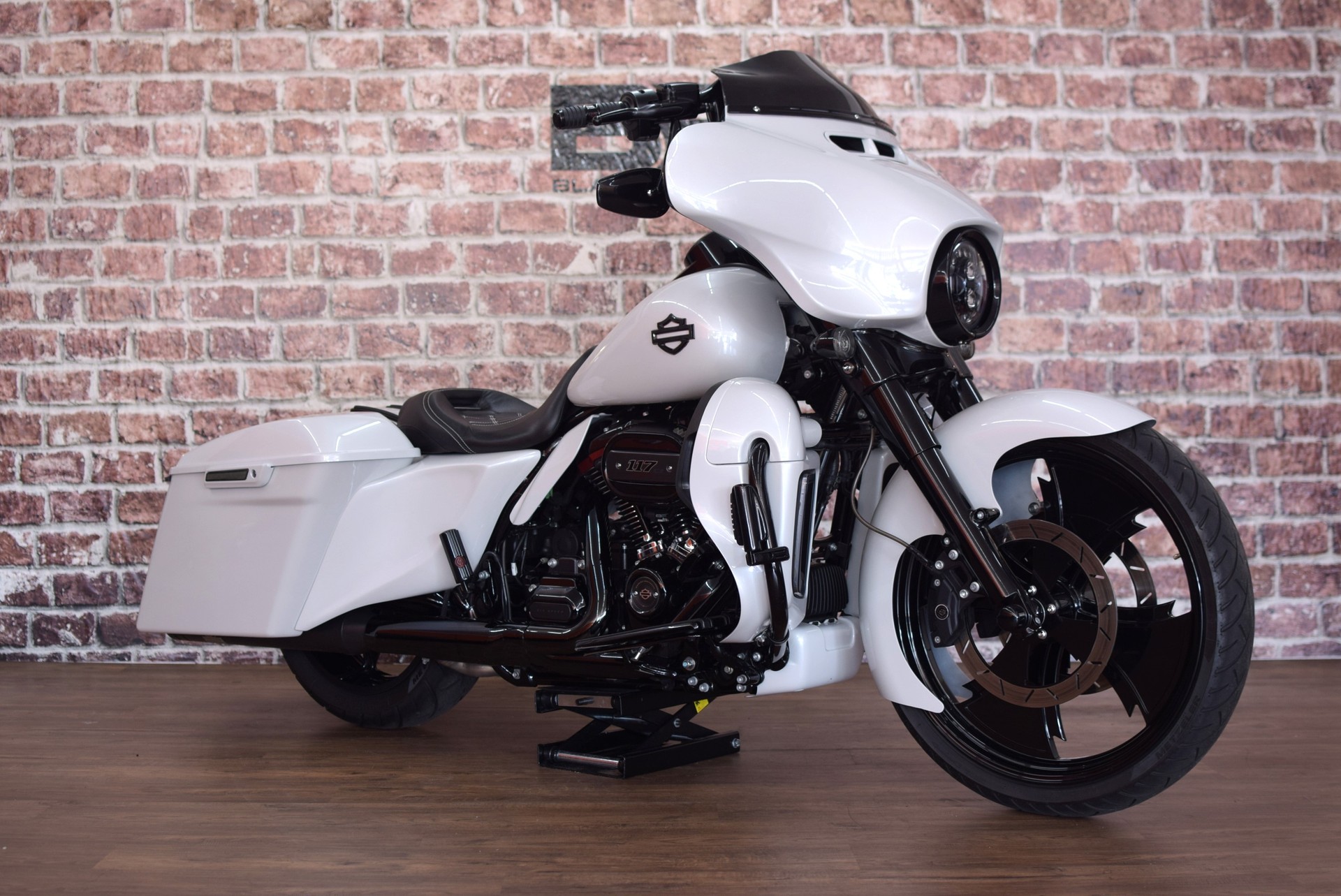 HARLEY-DAVIDSON FLHXSE Street Glide ABS CVO 117