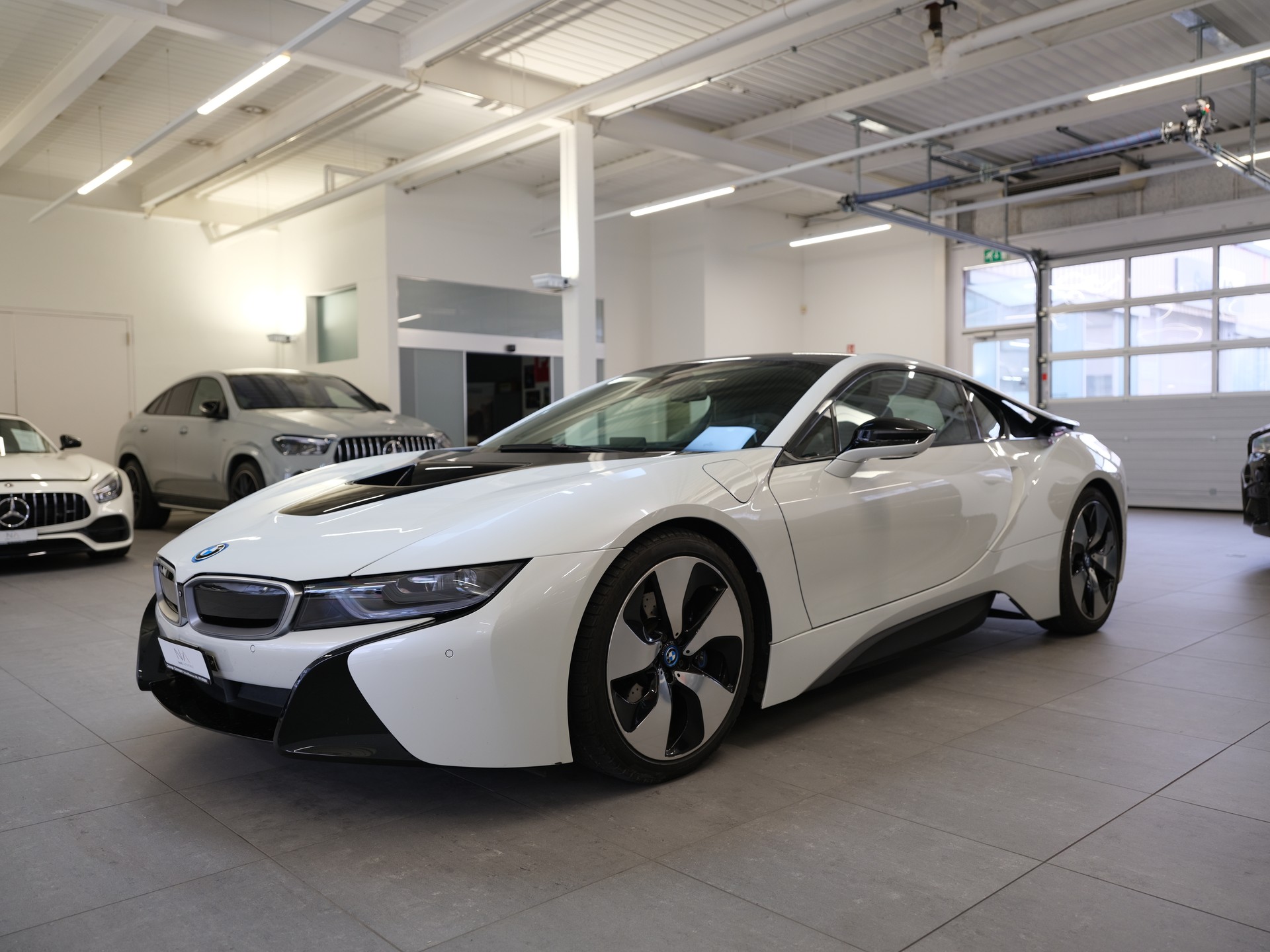 BMW i8 Coupé-showroom-element-2
