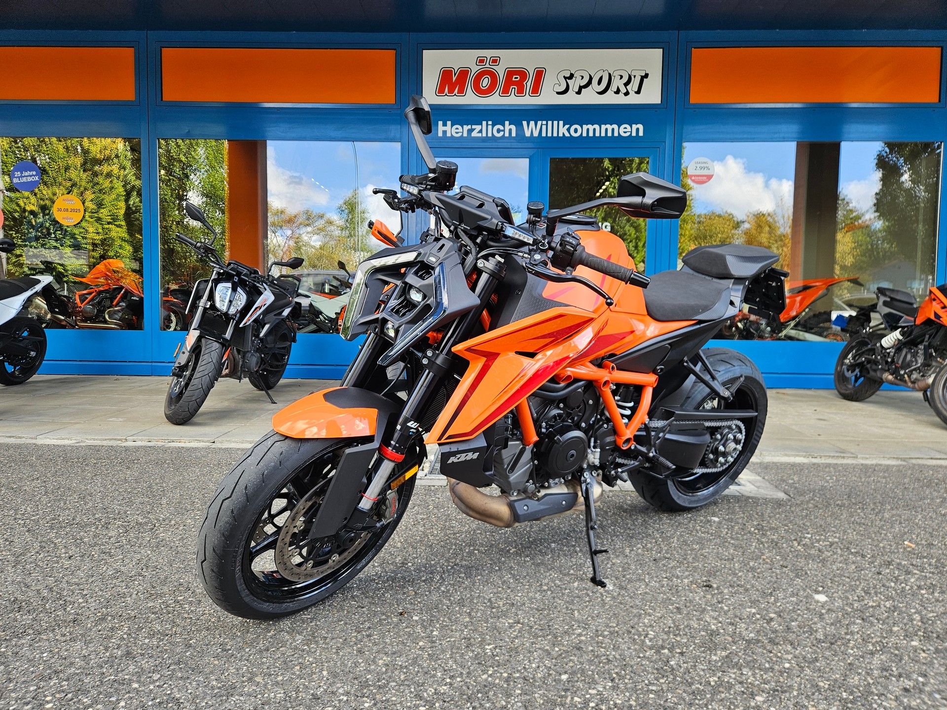 KTM 1390 Super Duke R-image-1