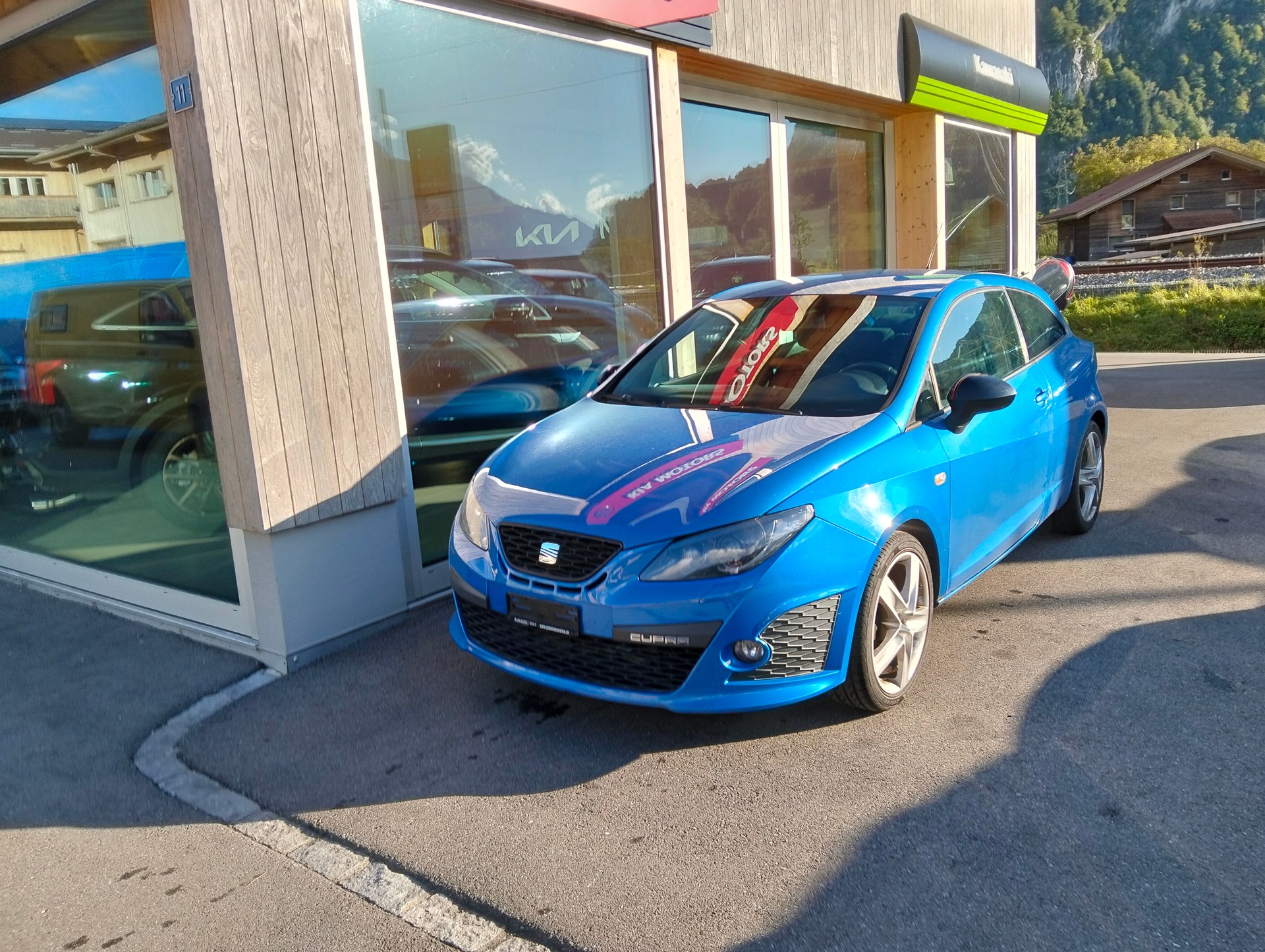 SEAT Ibiza SC 1.4 TSI Cupra DSG-image-2