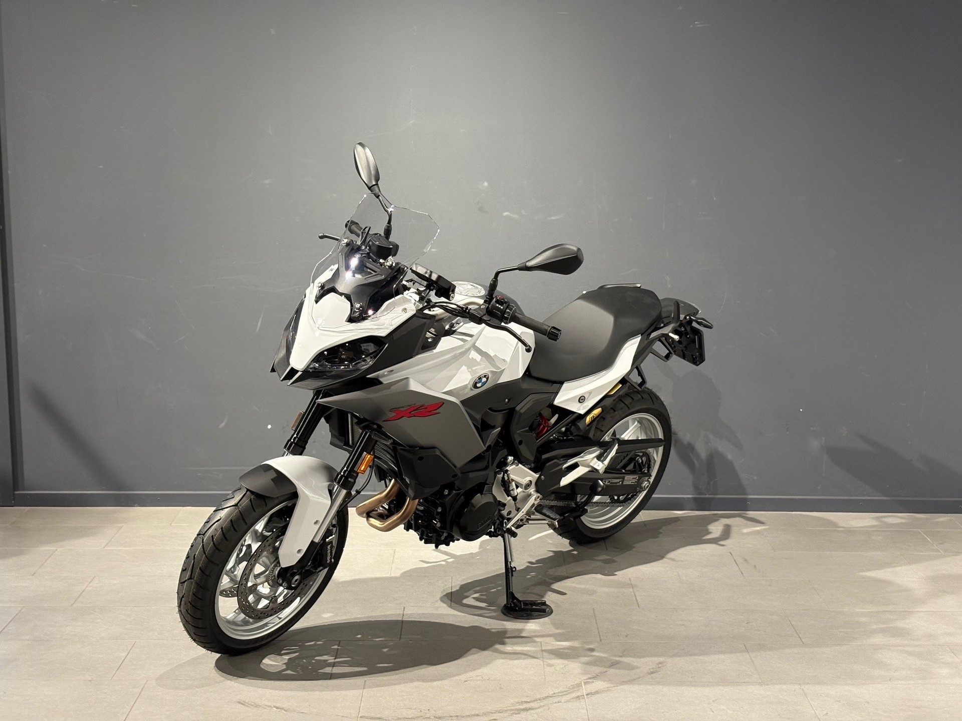 BMW F 900 XR A2 (35kW) ABS-image-2