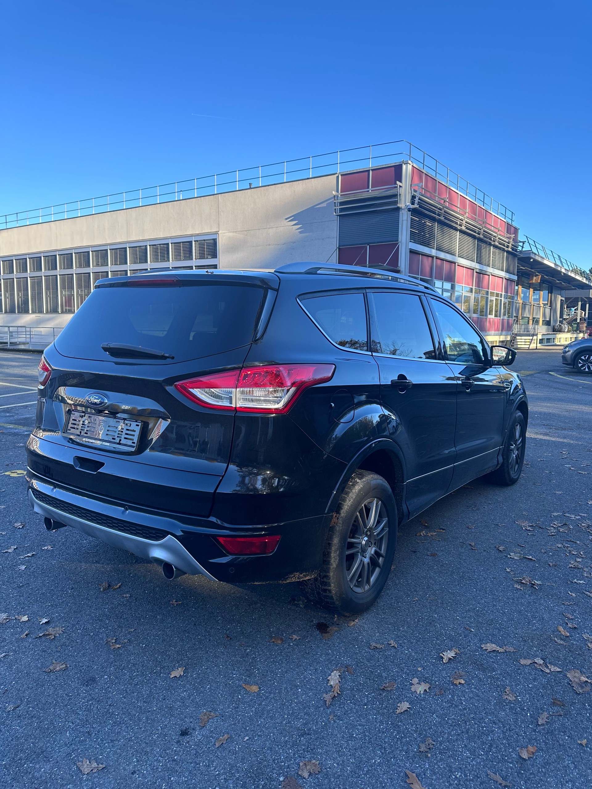 FORD Kuga 2.0 TDCi Titanium 4WD PowerShift-image-3