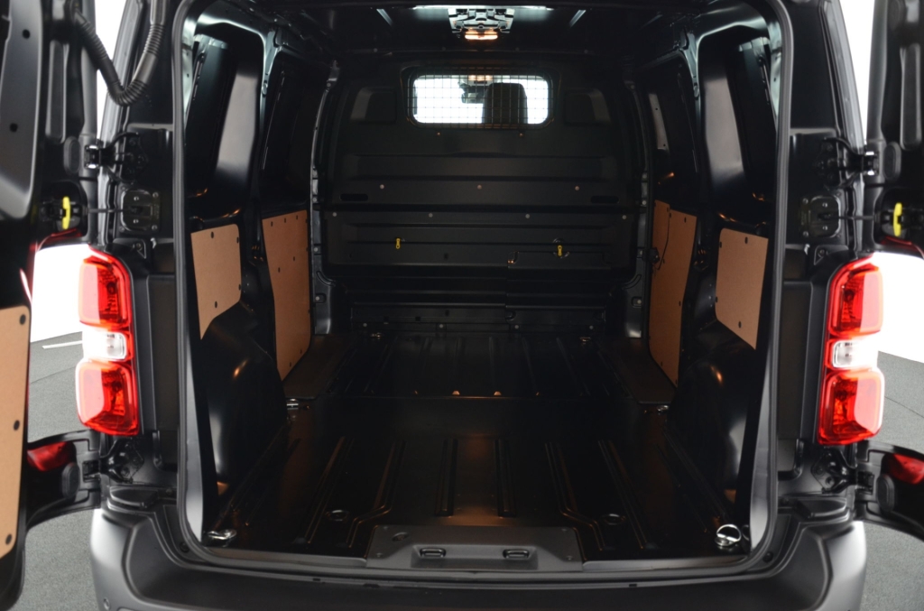 TOYOTA Proace EV 75kWh Medium Advanced-image-18