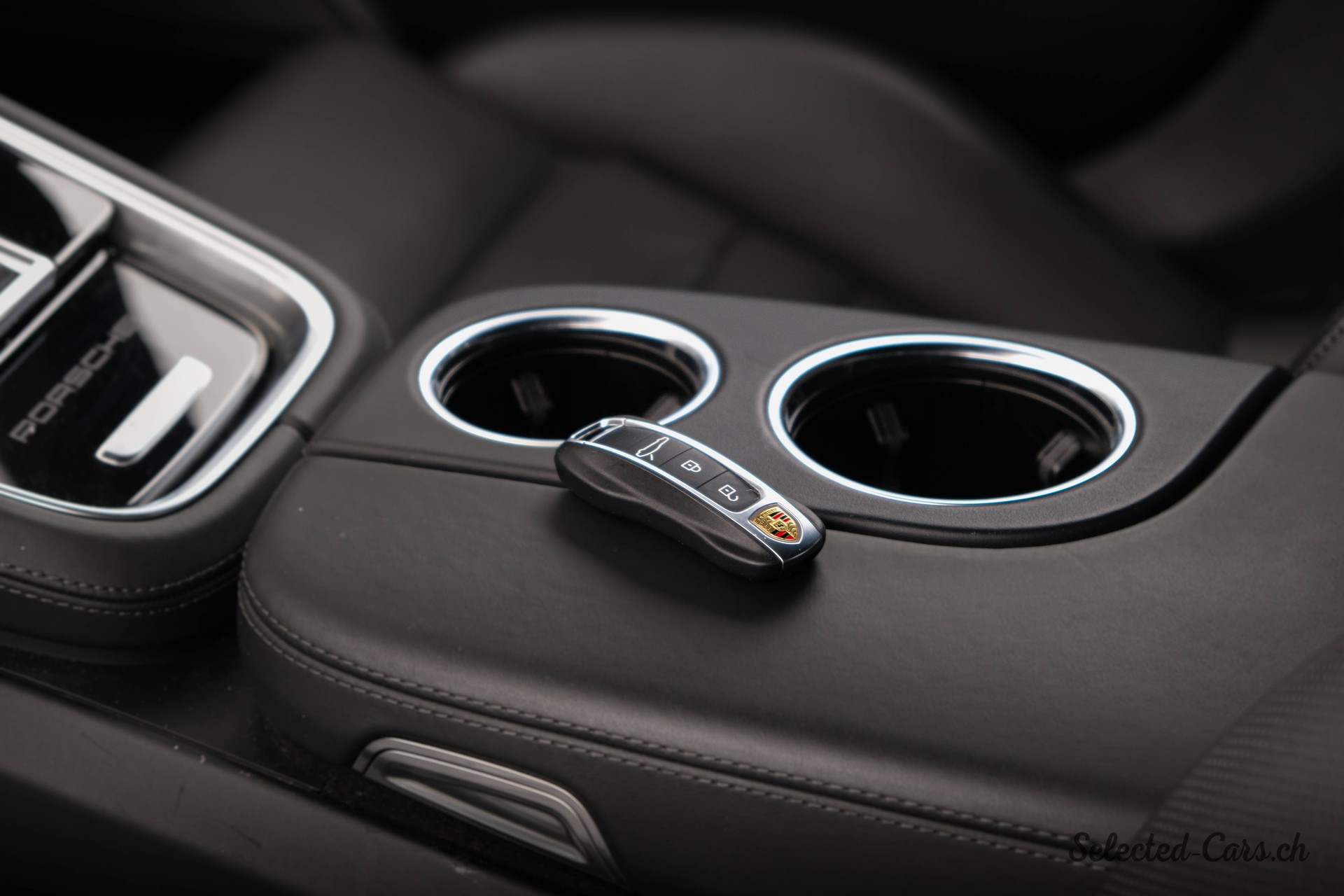 PORSCHE Panamera Turbo S E-Hybrid Sport Turismo PDK-image-8