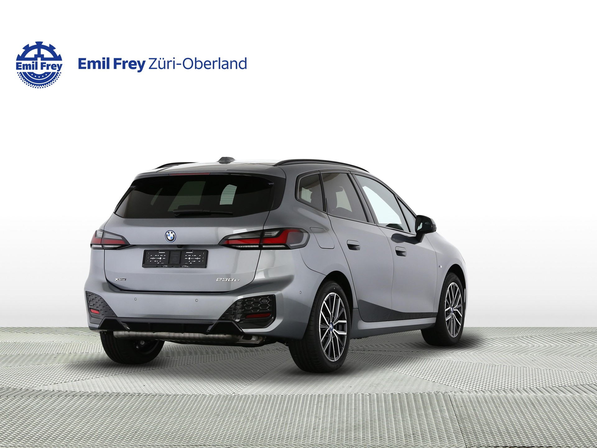 BMW 230e xDrive Active Tourer-showroom-element-2