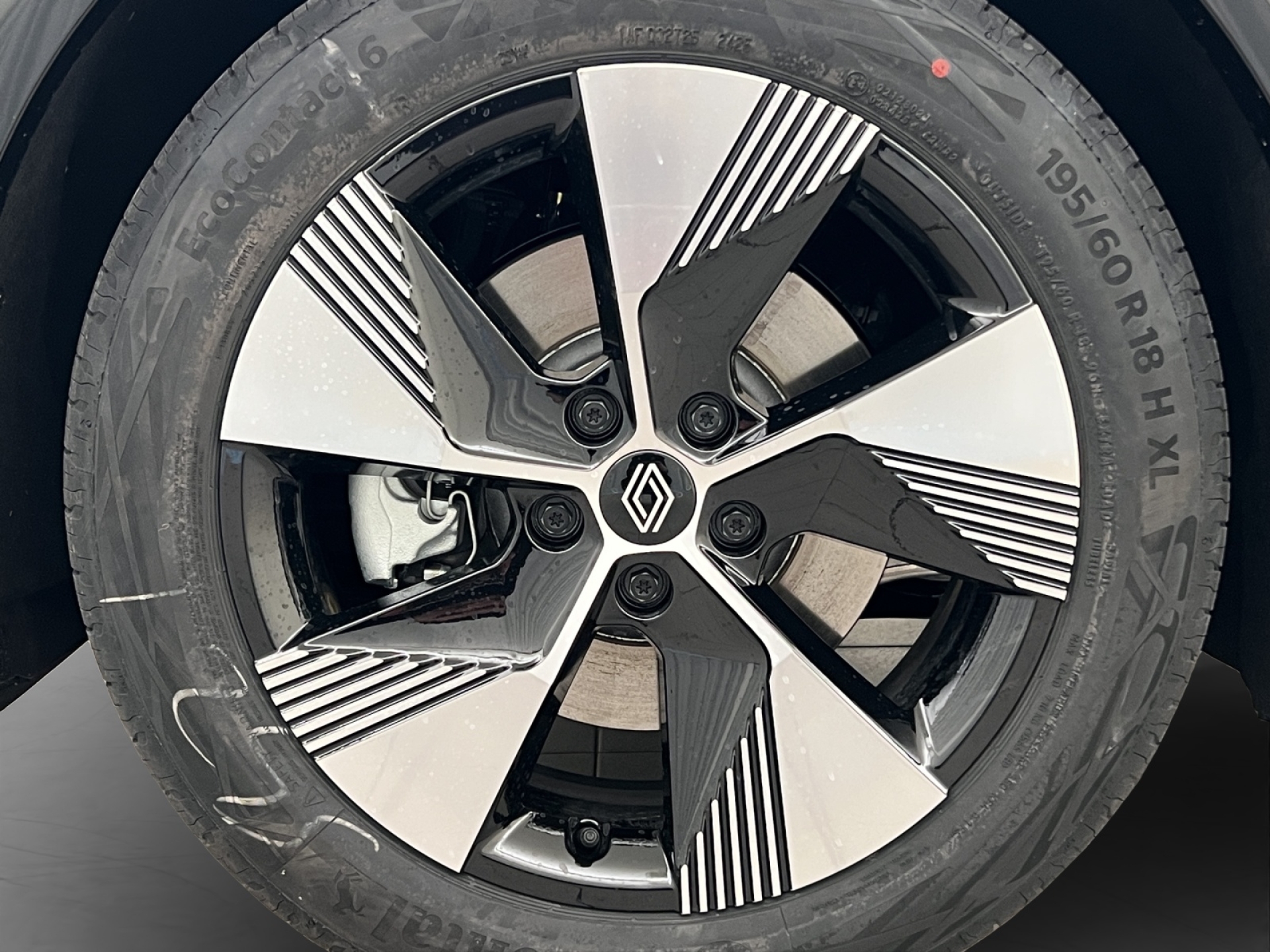 RENAULT Megane E-Tech techno-image-8