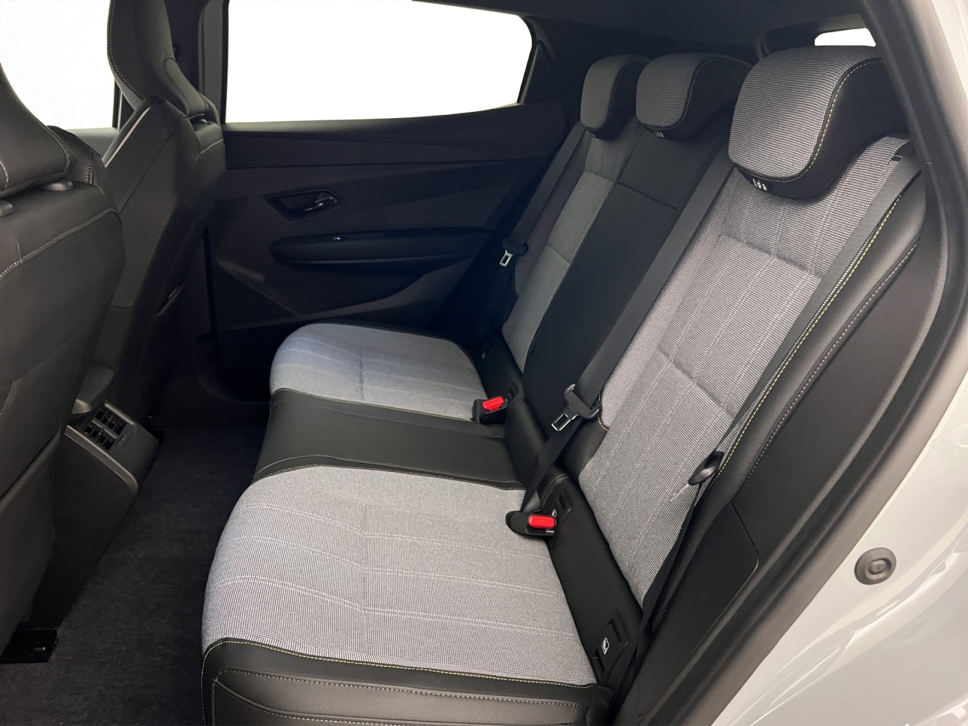 RENAULT Megane E-Tech techno-image-7
