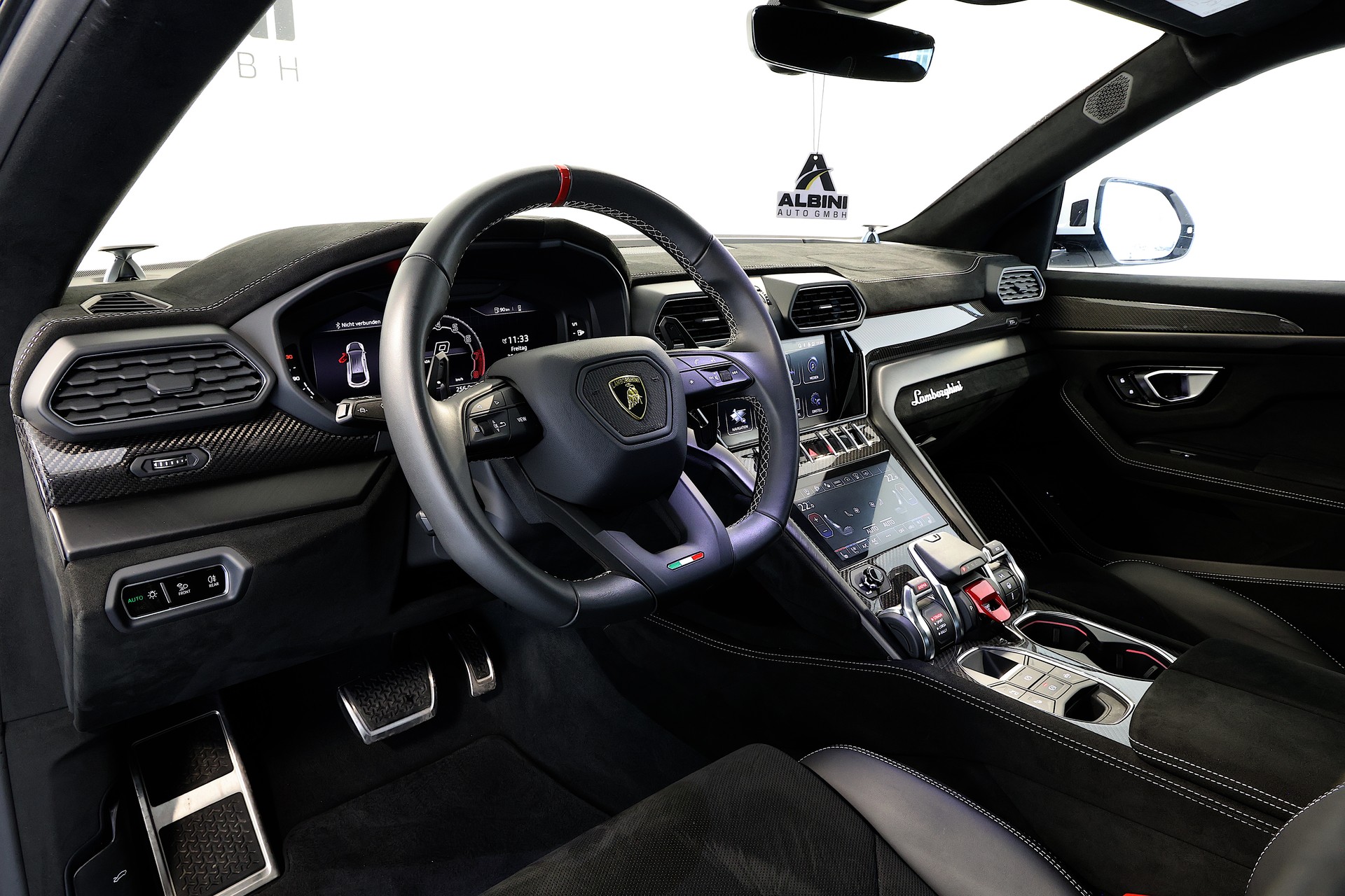 LAMBORGHINI Urus Performante *FULL-Carbon*-image-21