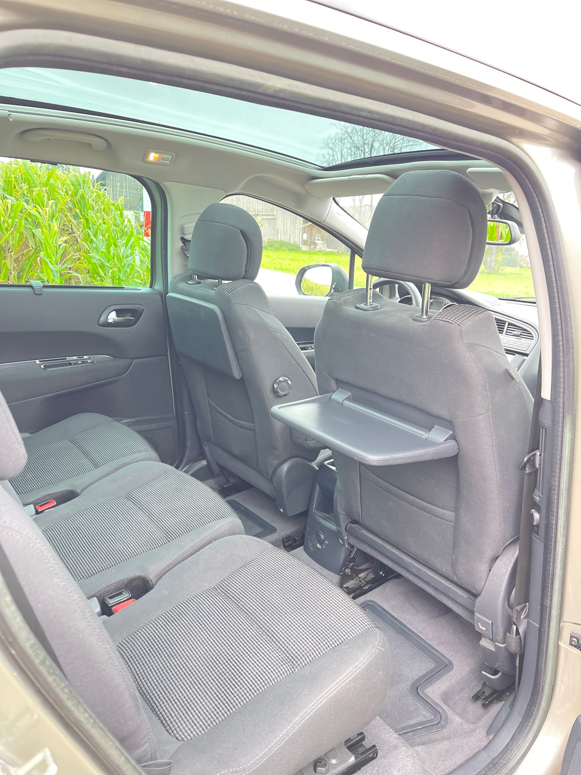 PEUGEOT 5008 1.6 16V T Sport Pack Automatic-image-15