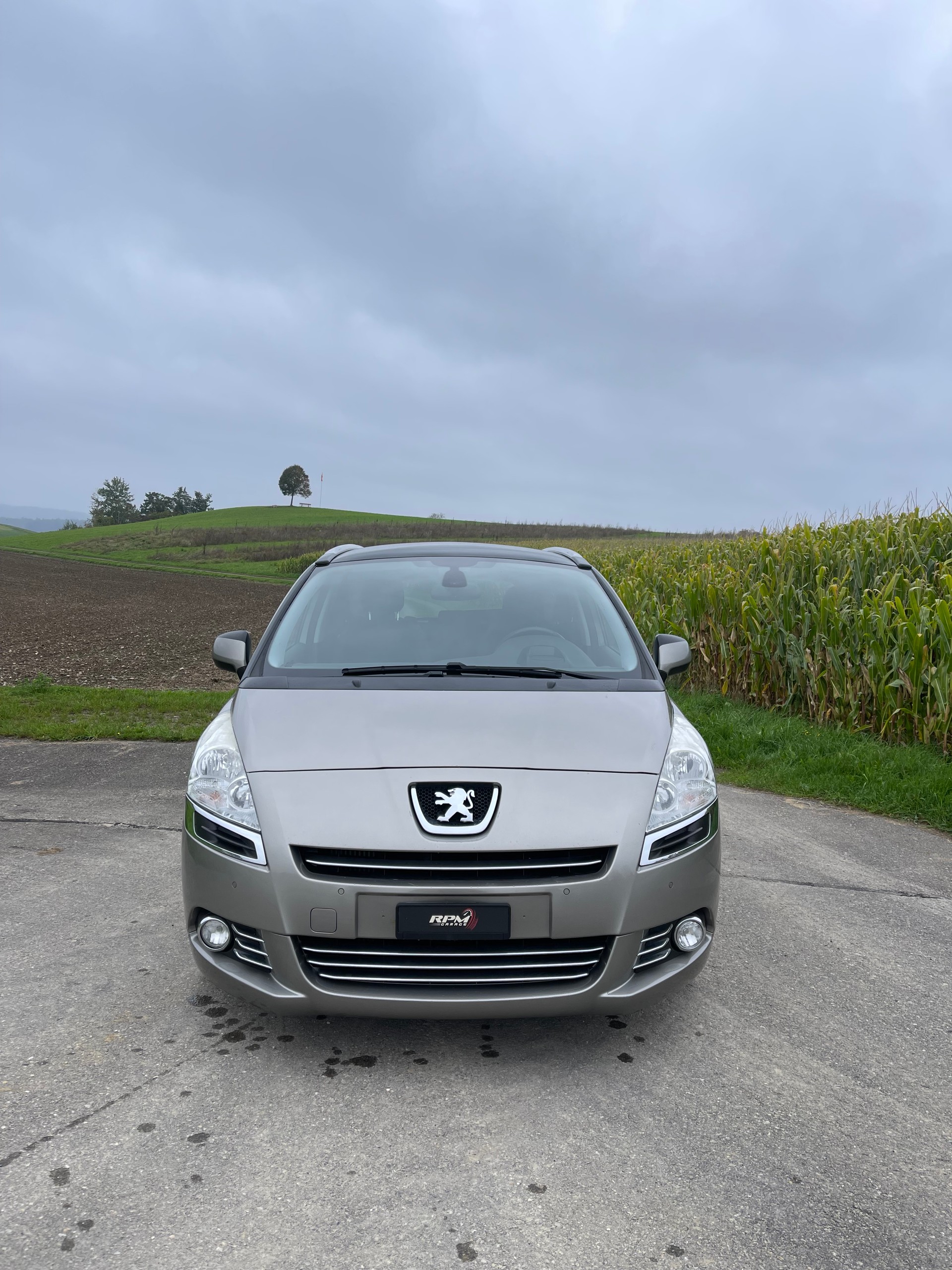 PEUGEOT 5008 1.6 16V T Sport Pack Automatic