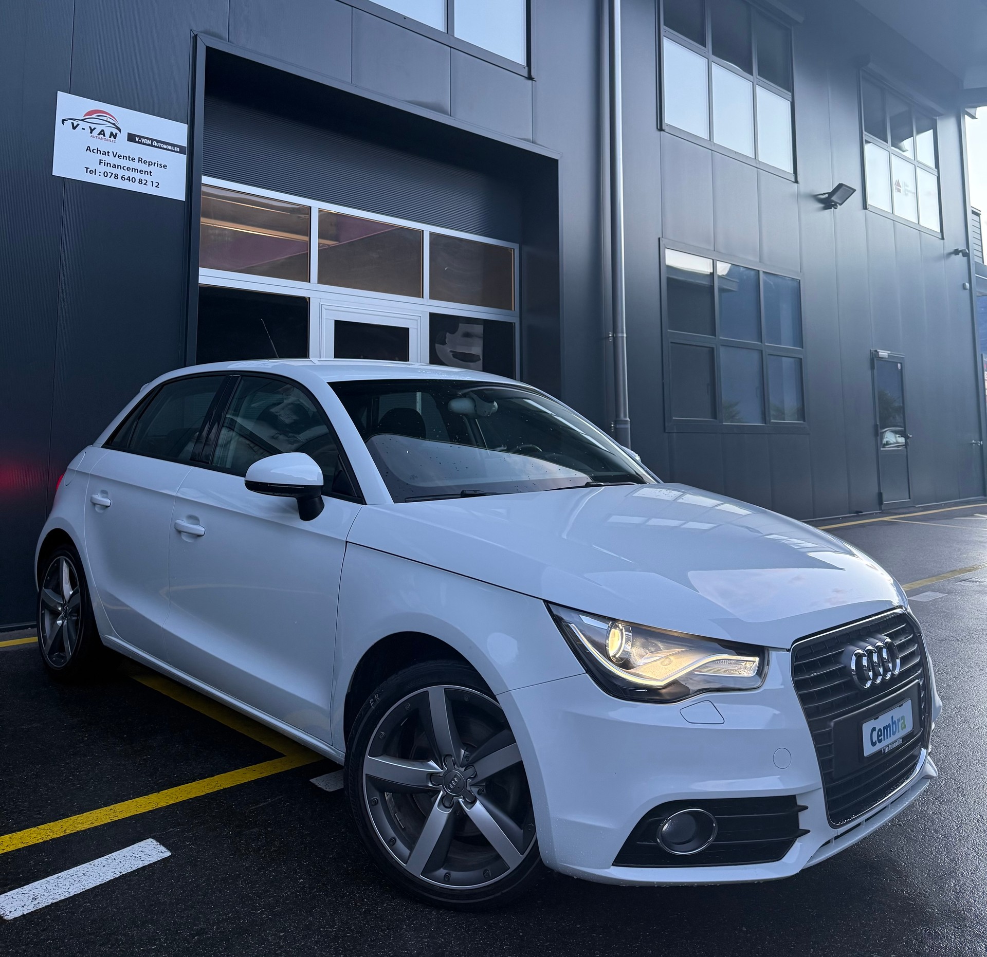 AUDI A1 Sportback 1.4 TFSI Ambition S-tronic-image-1