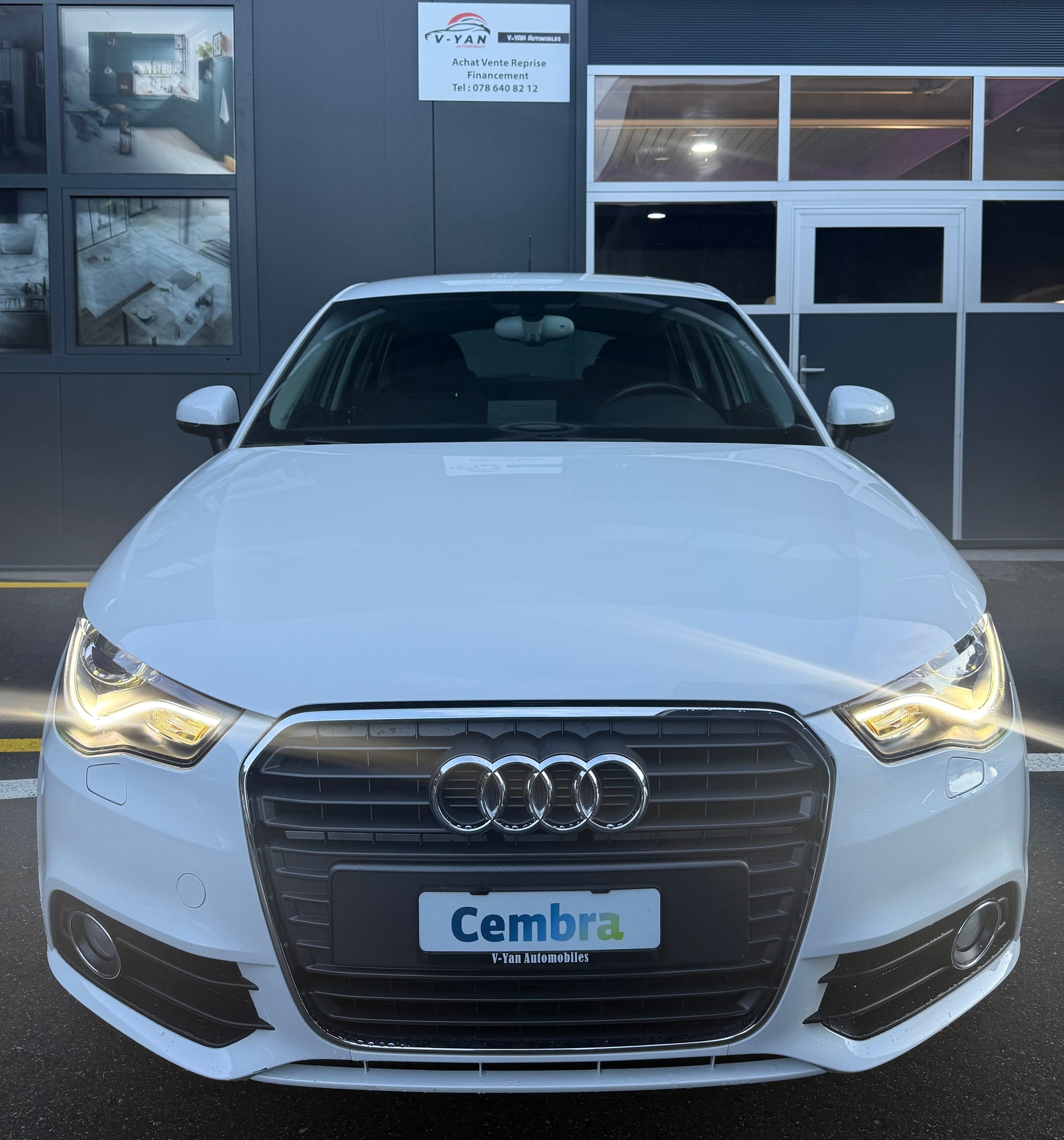 AUDI A1 Sportback 1.4 TFSI Ambition S-tronic-image-3