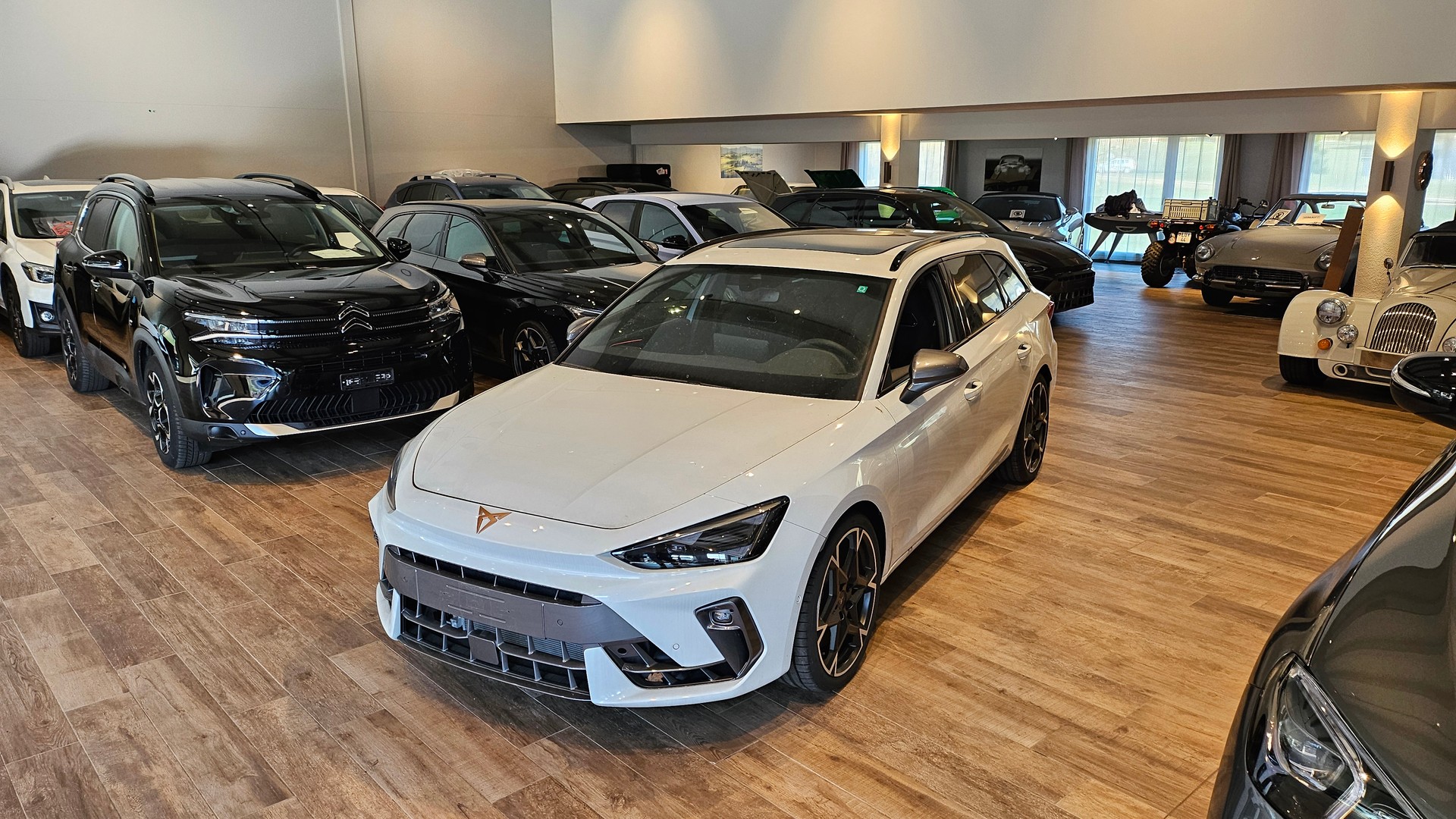CUPRA LEON ST 2.0 TSI VZ DSG 4Drive-showroom-element-1