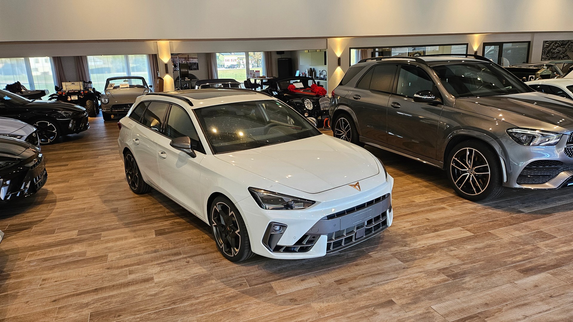 CUPRA LEON ST 2.0 TSI VZ DSG 4Drive-image-5