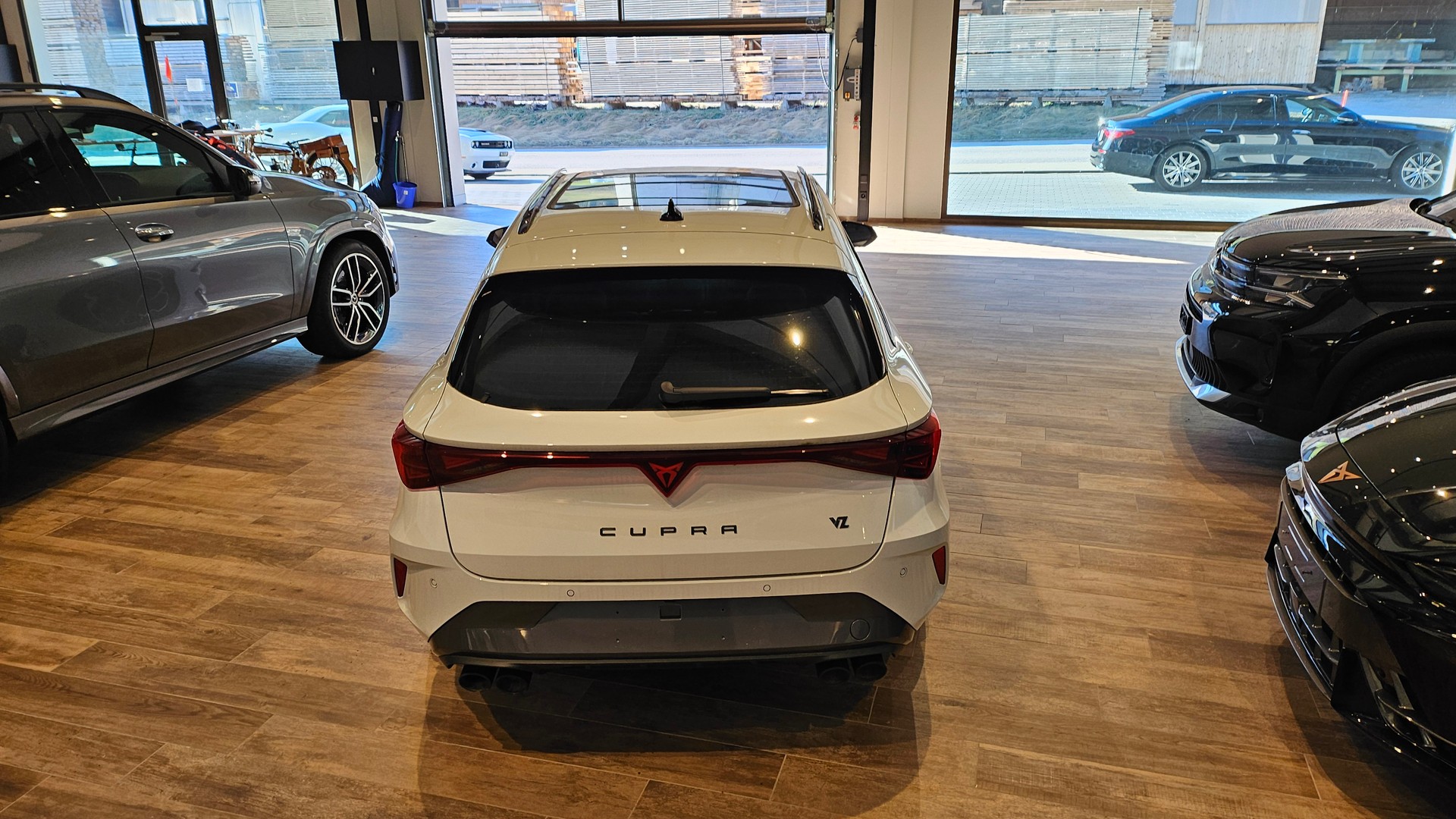 CUPRA LEON ST 2.0 TSI VZ DSG 4Drive-image-12