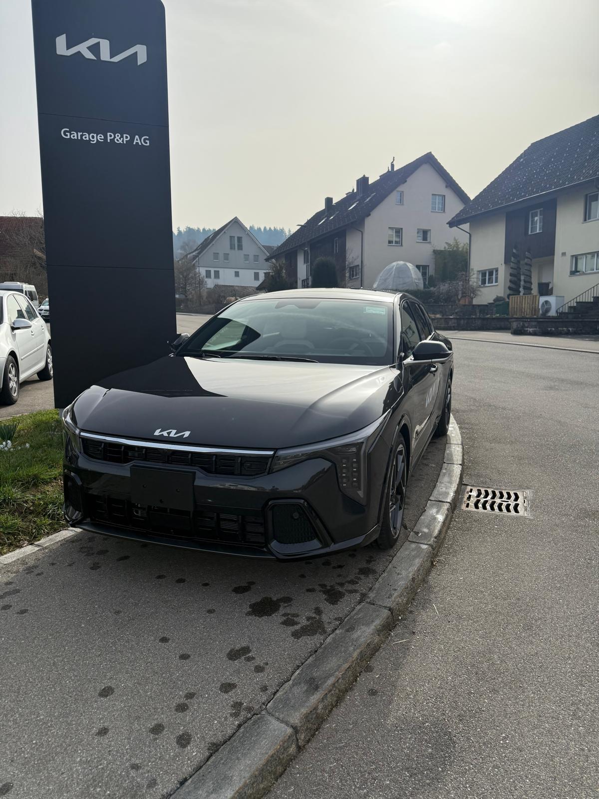 KIA K4 1.6 T-GDi GT-Line-showroom-element-1