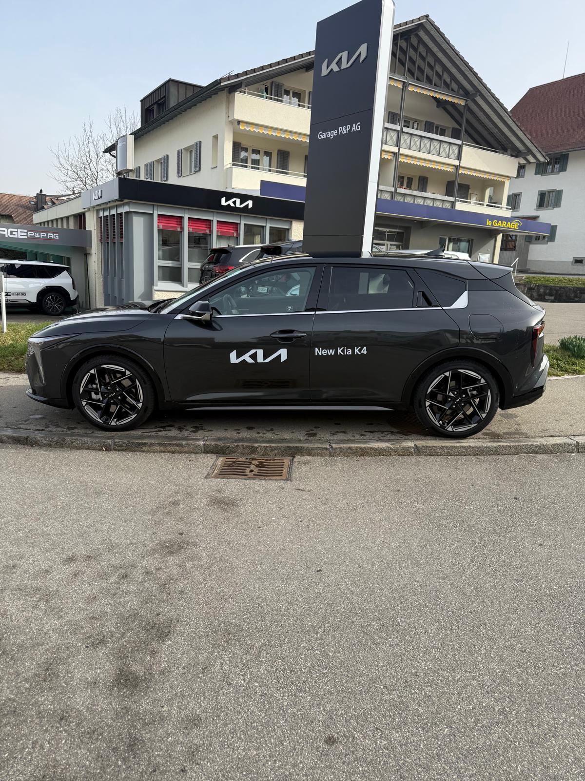 KIA K4 1.6 T-GDi GT-Line-showroom-element-2