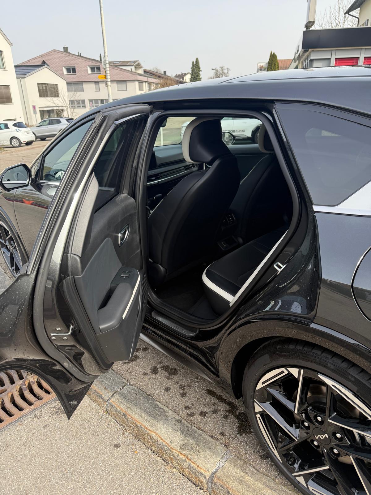 KIA K4 1.6 T-GDi GT-Line-image-11