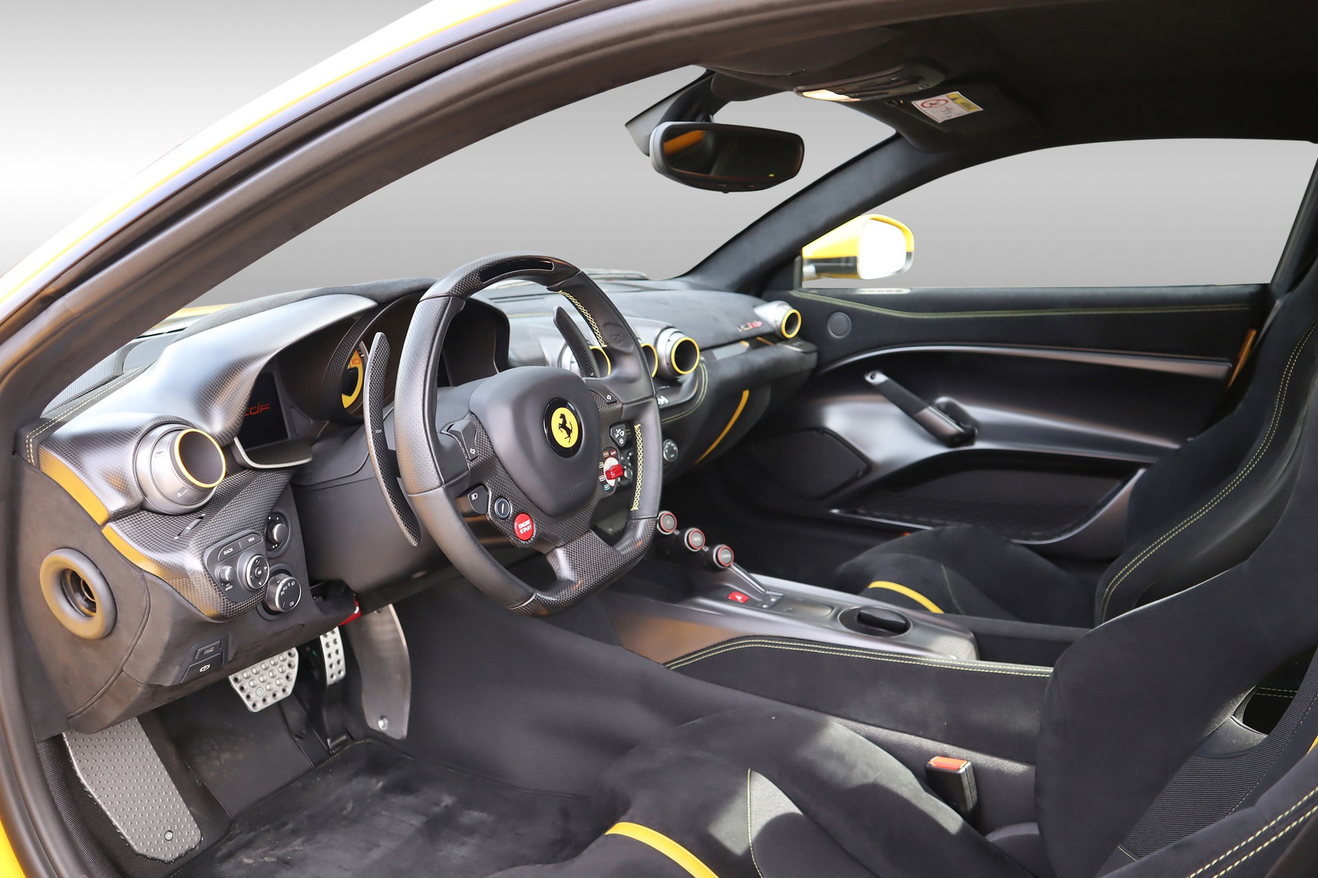 FERRARI F12 TDF-image-14
