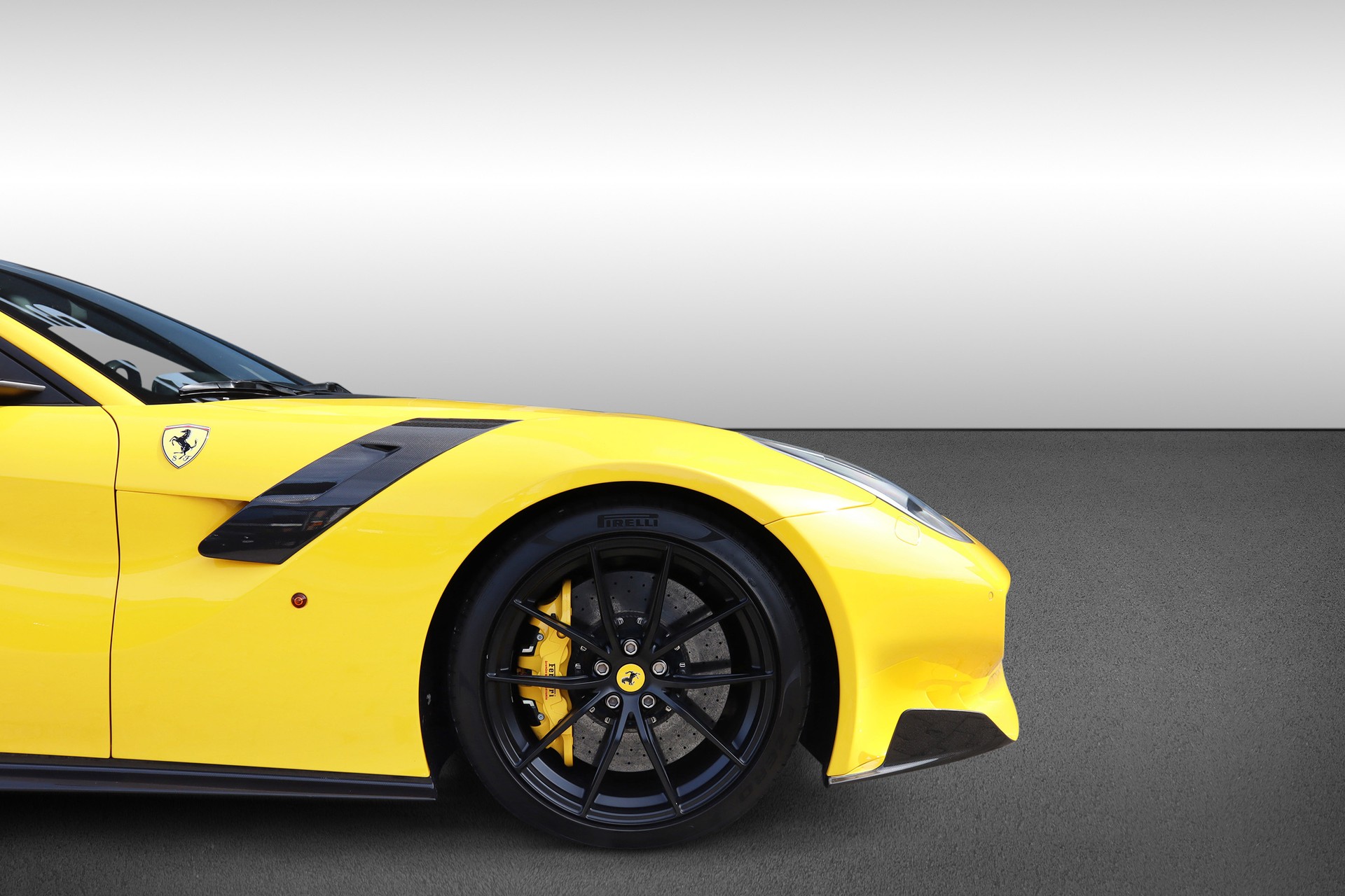 FERRARI F12 TDF-image-9
