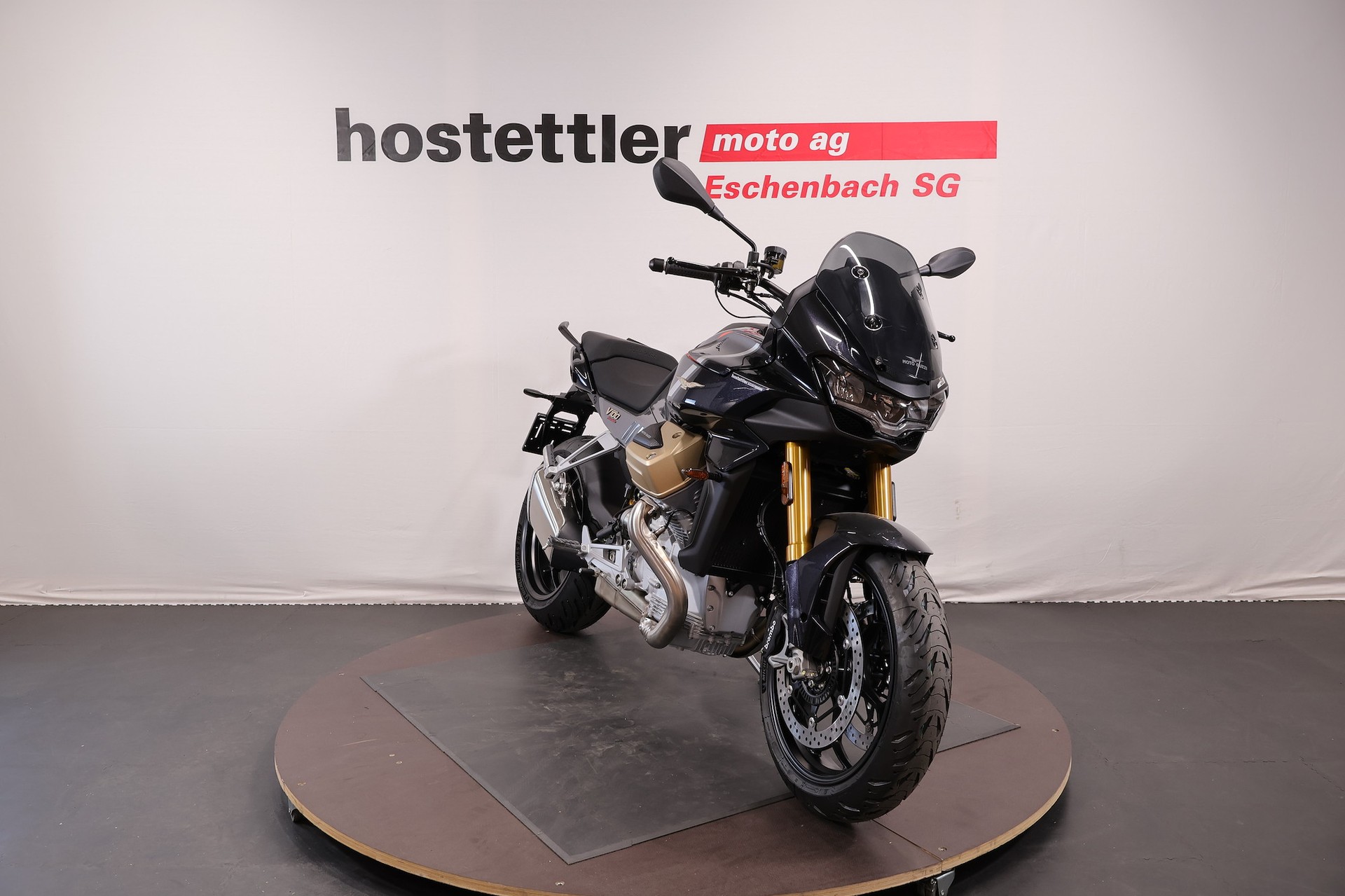 MOTO GUZZI V 100 Mandello S-image-0