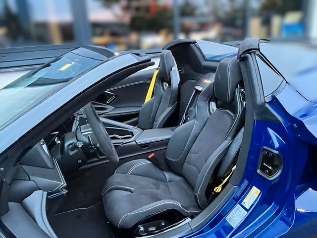 CHEVROLET Corvette C8 Stingray 3LT-image-4