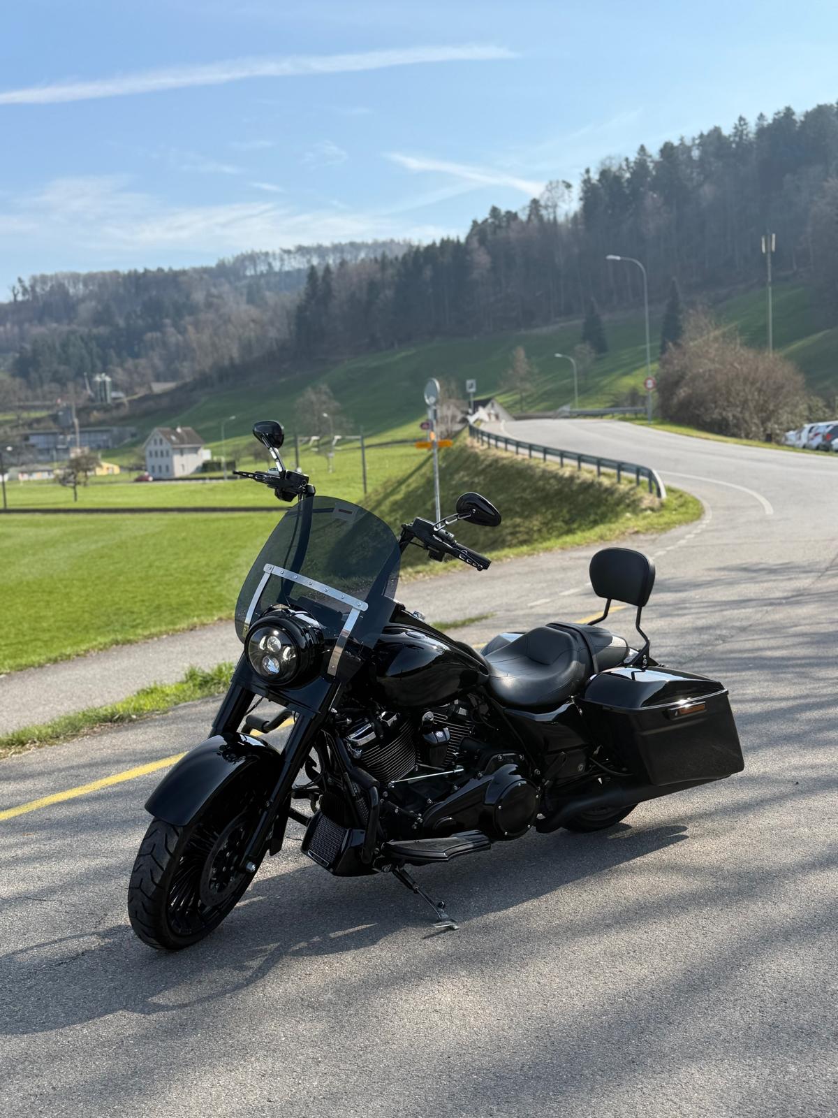 HARLEY-DAVIDSON FLHRXS Road King Special 107 ABS