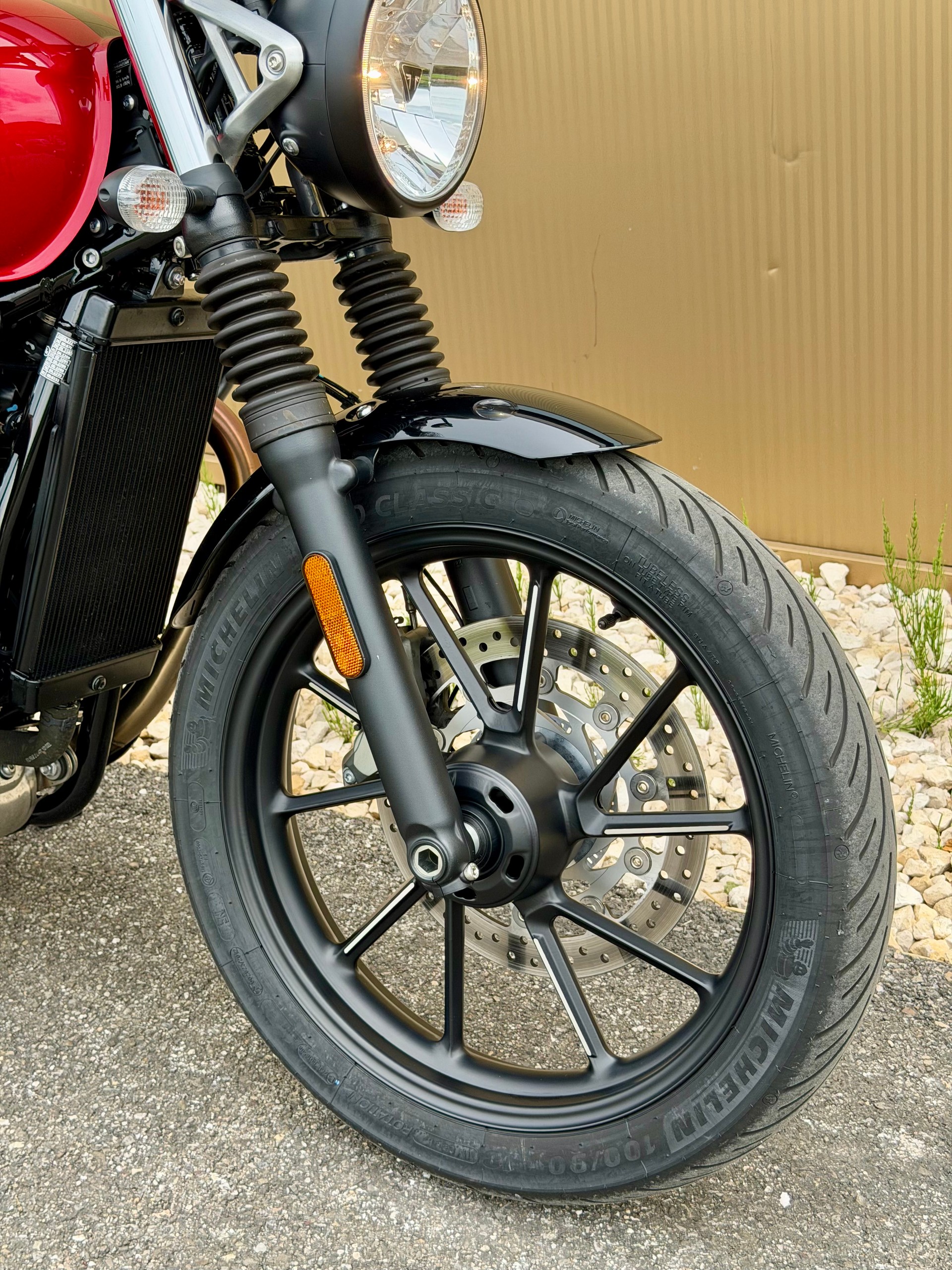 TRIUMPH Speed Twin 900-image-1