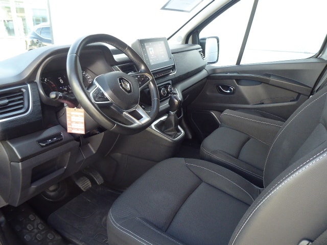 RENAULT Trafic Blue dCi 150 Passenger Business EDC-image-4