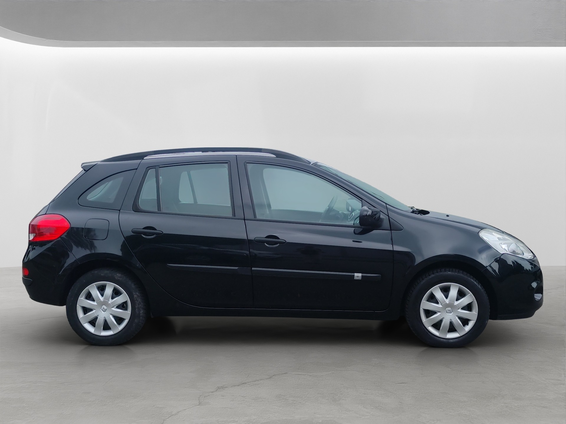 RENAULT Clio Grandtour 1.2 16V Turbo Night&Day-image-8
