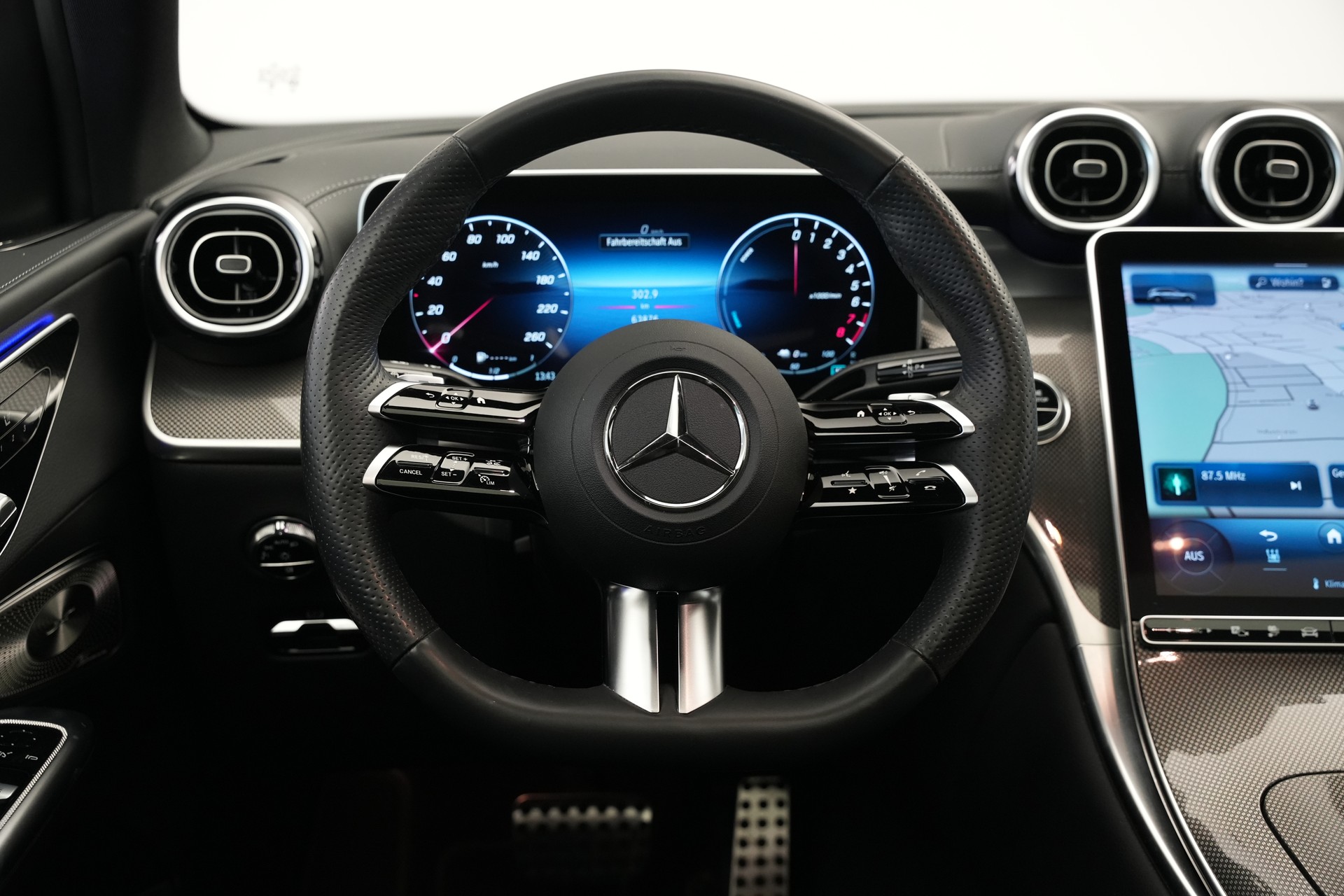 MERCEDES-BENZ GLC 300 e 4Matic 9G-Tronic *CH-Fahrzeug* *AHK*-image-20