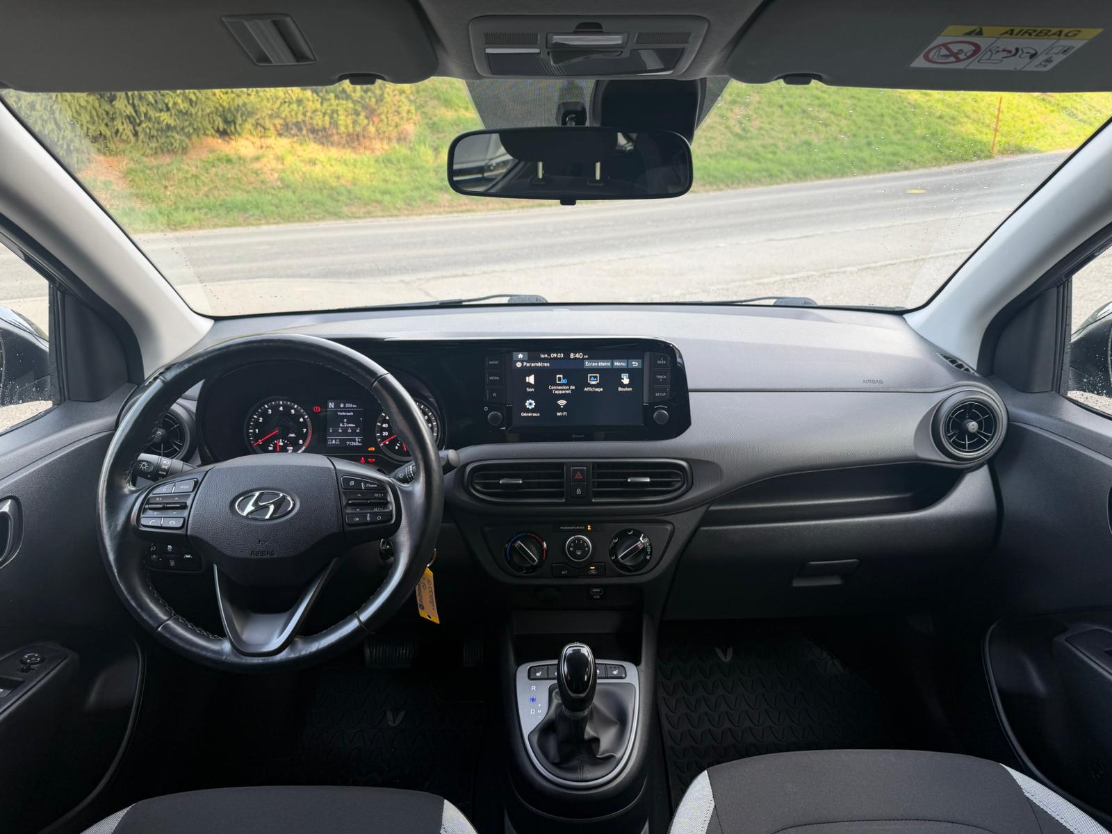 HYUNDAI i10 1.2 Amplia Automat-image-6
