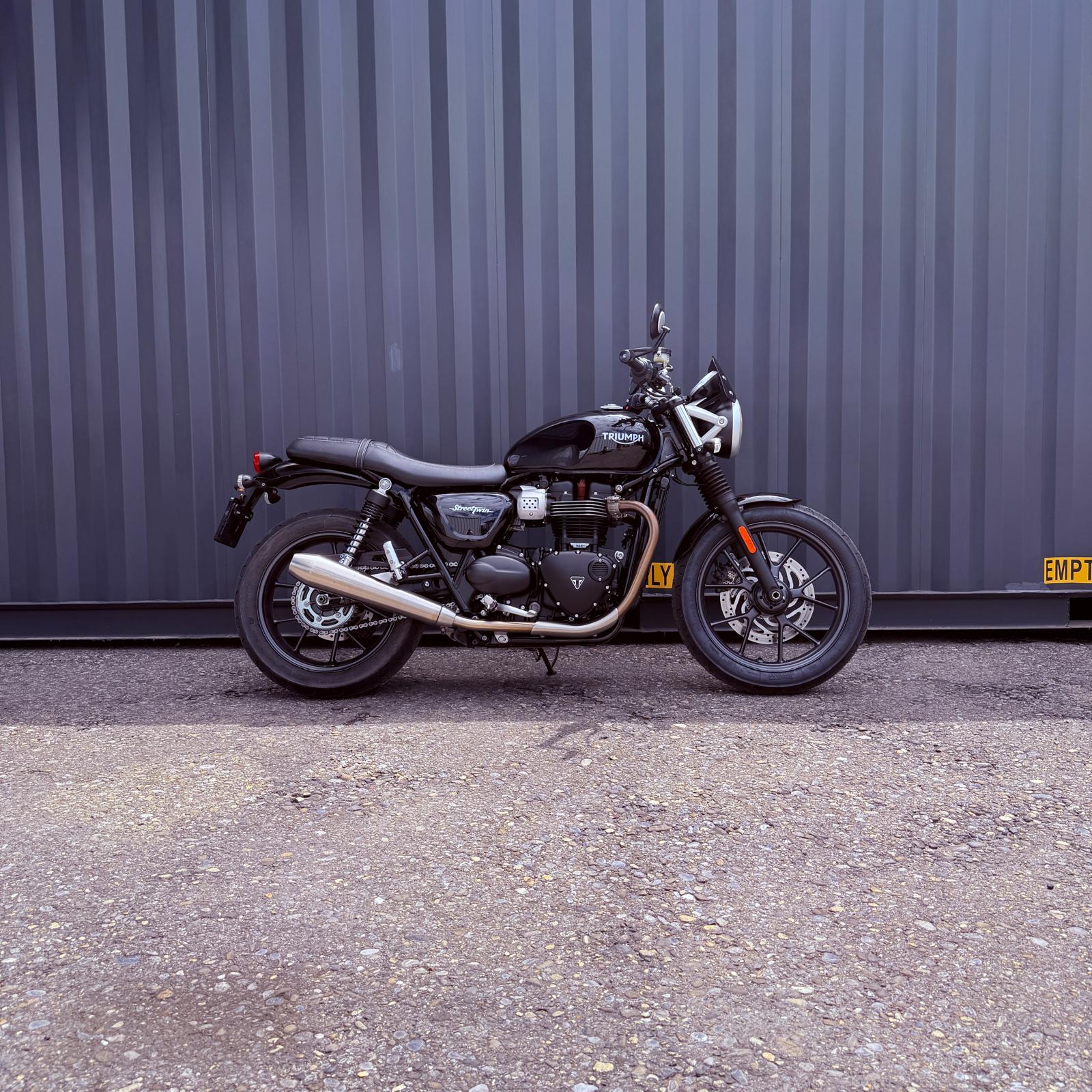TRIUMPH Street Twin 900 i