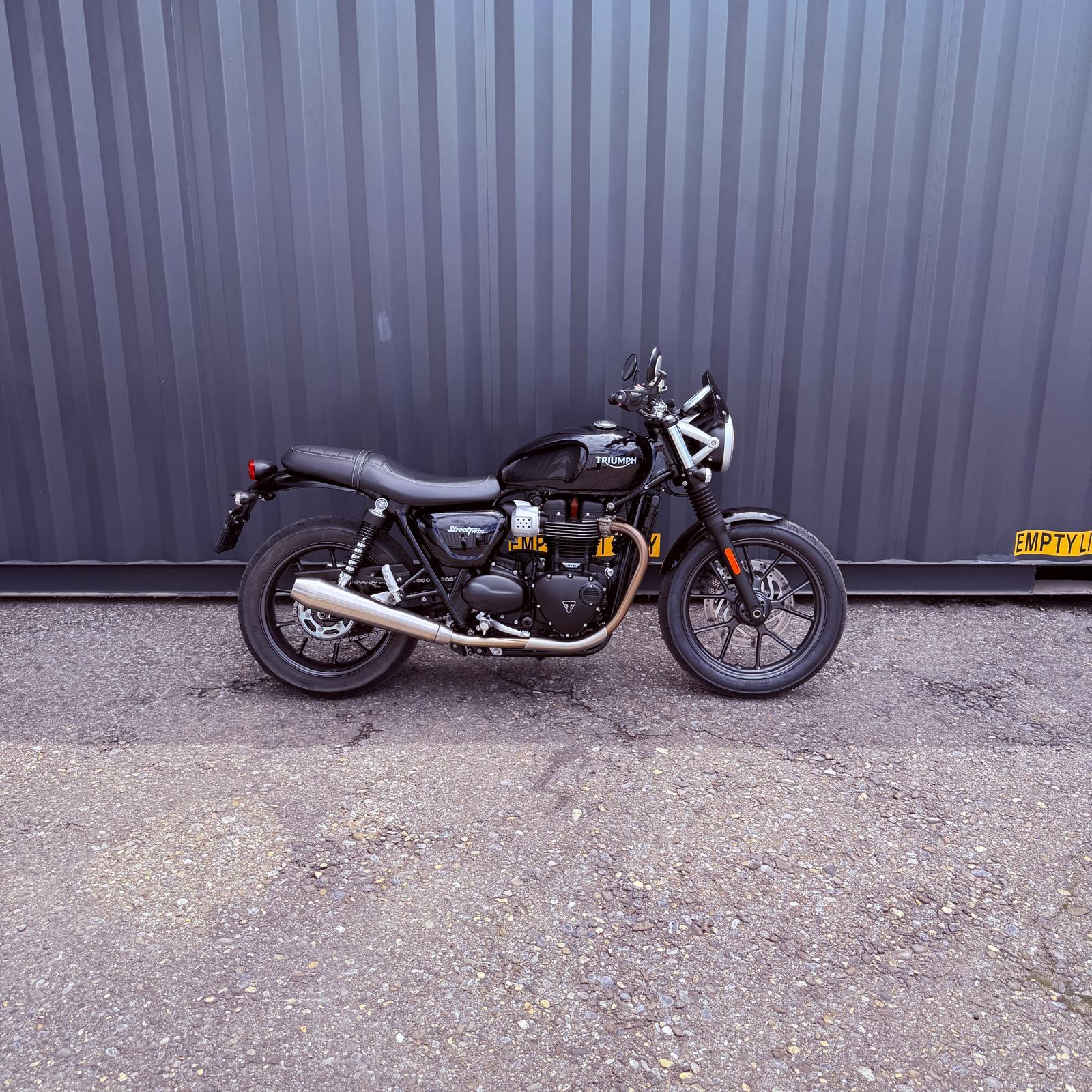 TRIUMPH Street Twin 900 i-image-2