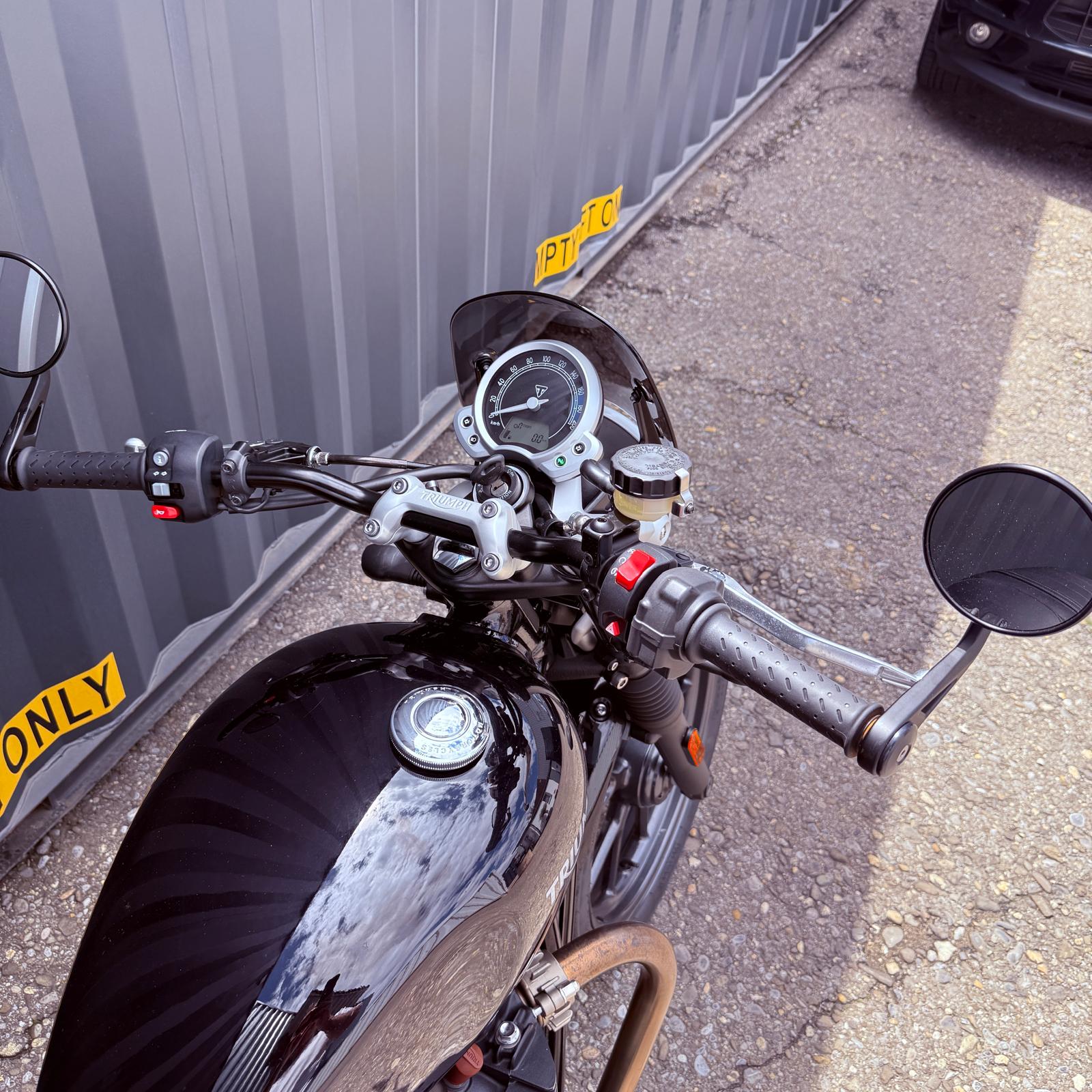 TRIUMPH Street Twin 900 i-image-10