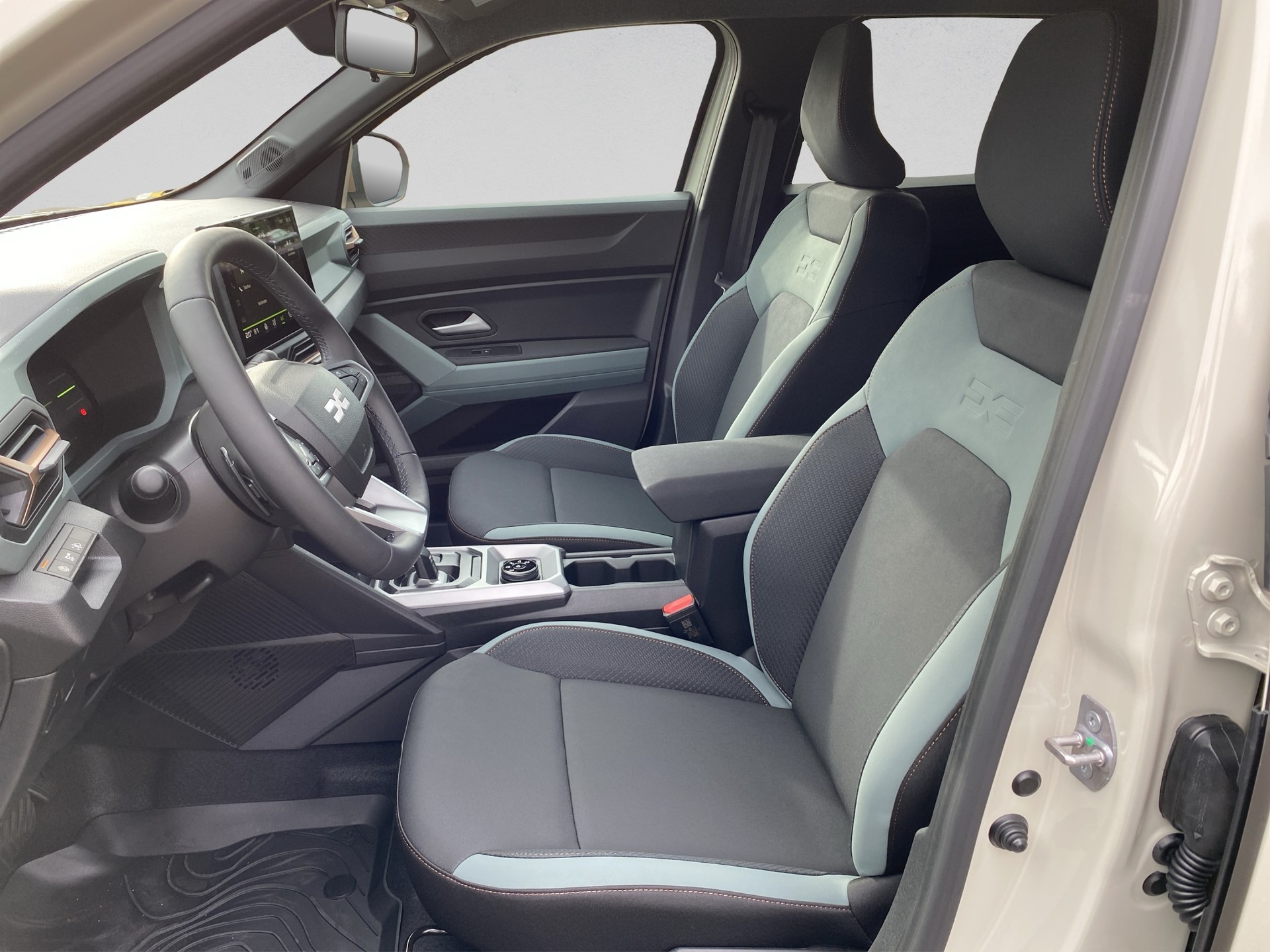 DACIA Duster TCe 150 48V Extreme 4x4-image-8