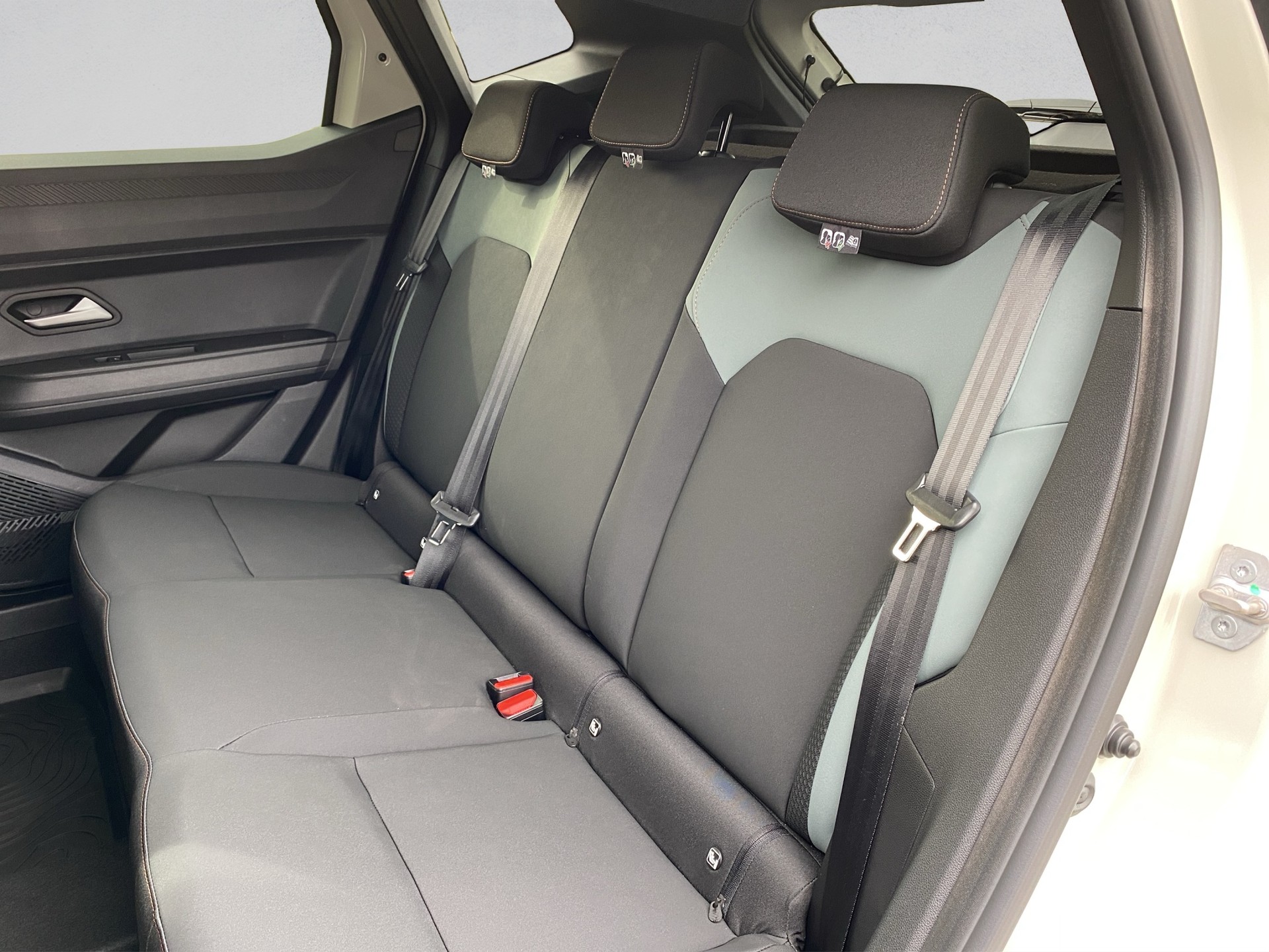 DACIA Duster TCe 150 48V Extreme 4x4-image-13