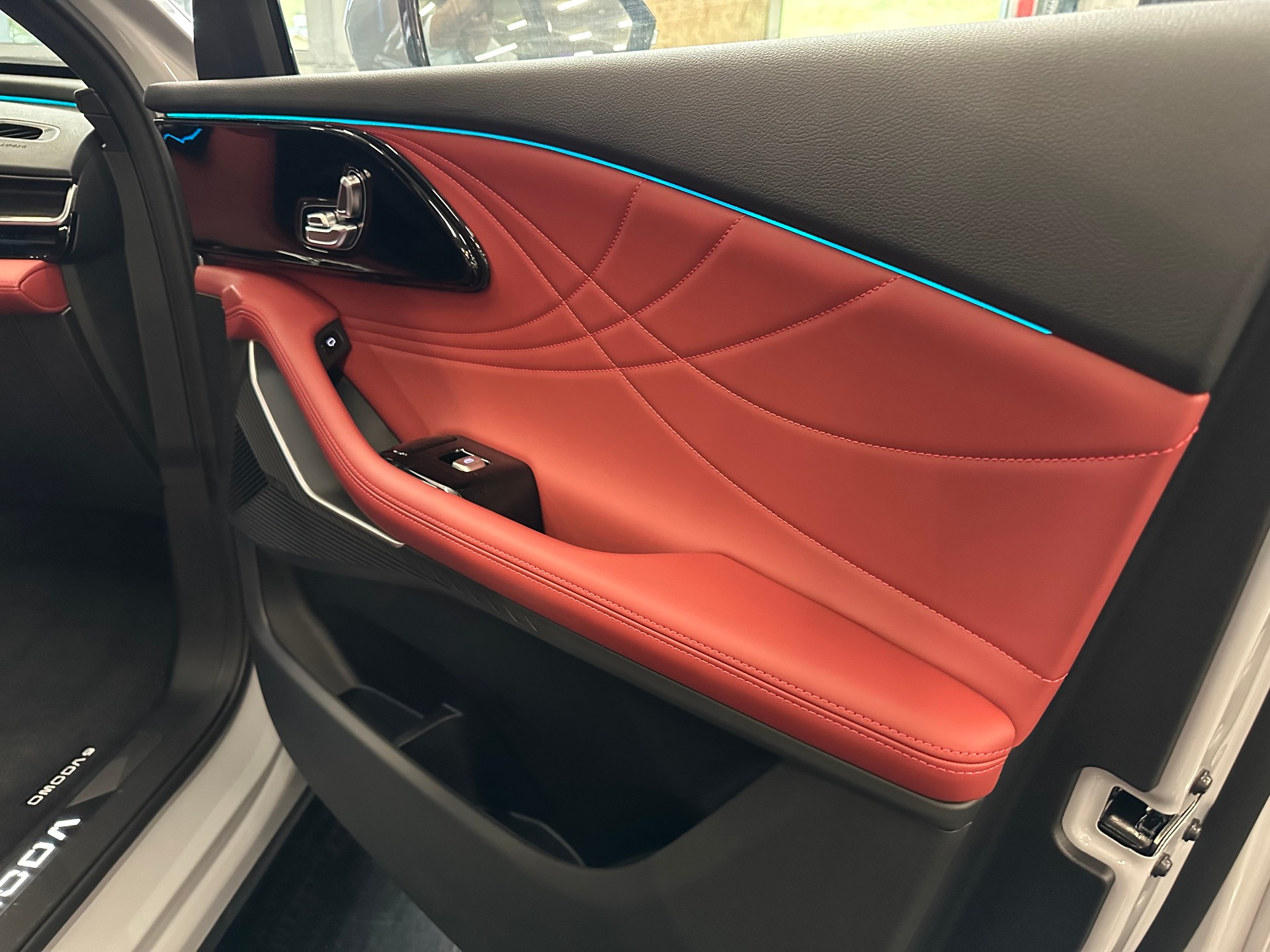 OMODA 9 PHEV SHS Exclusive AWD-image-19