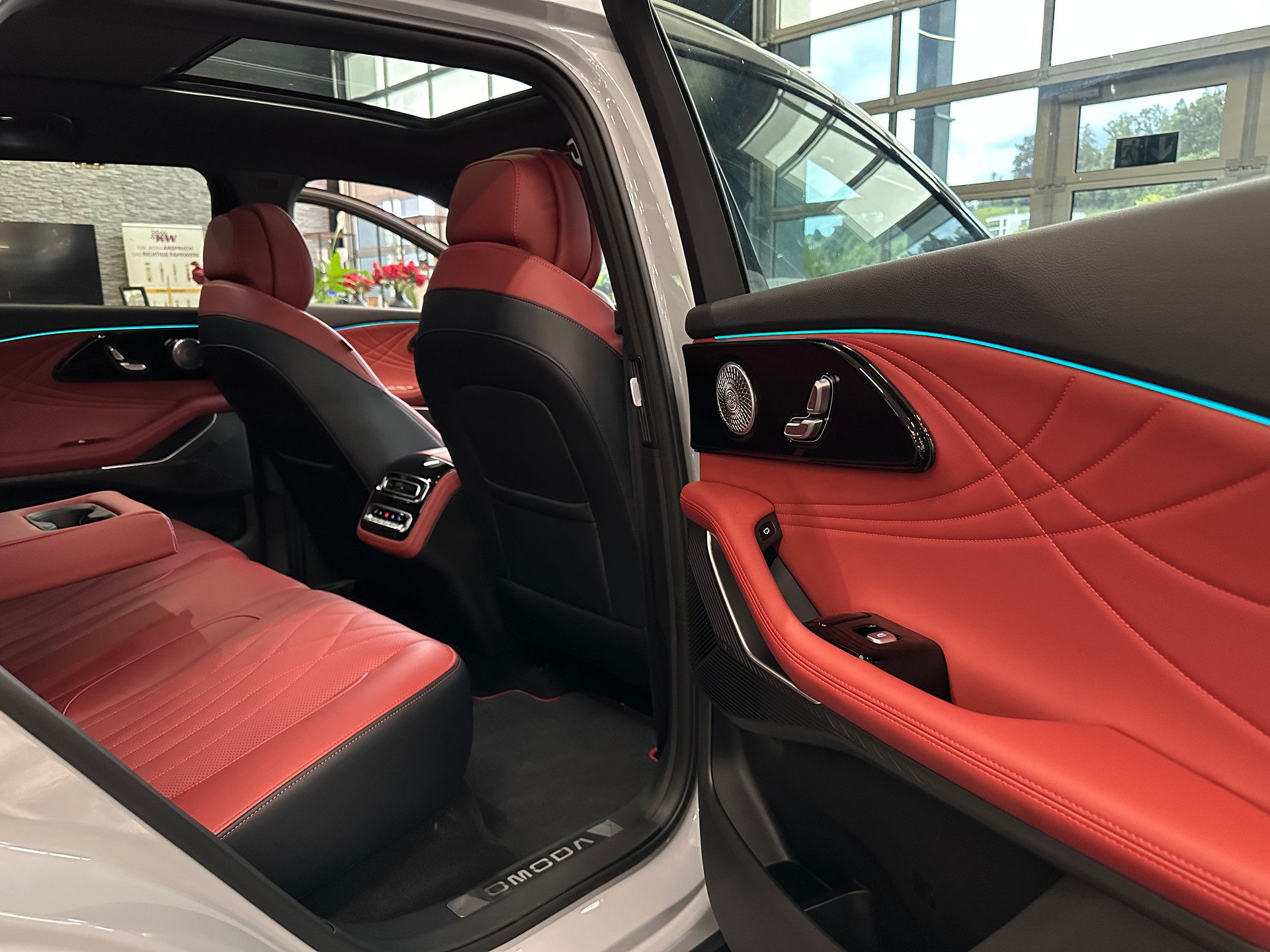 OMODA 9 PHEV SHS Exclusive AWD-image-16